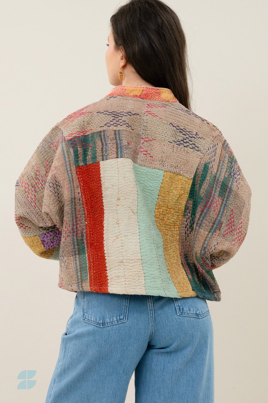 blossom-antic-jacket-nagpur-g-1-elk item is uniek-must-have essential-draagbaar aan beide zijden-by-bar-vooraanzicht