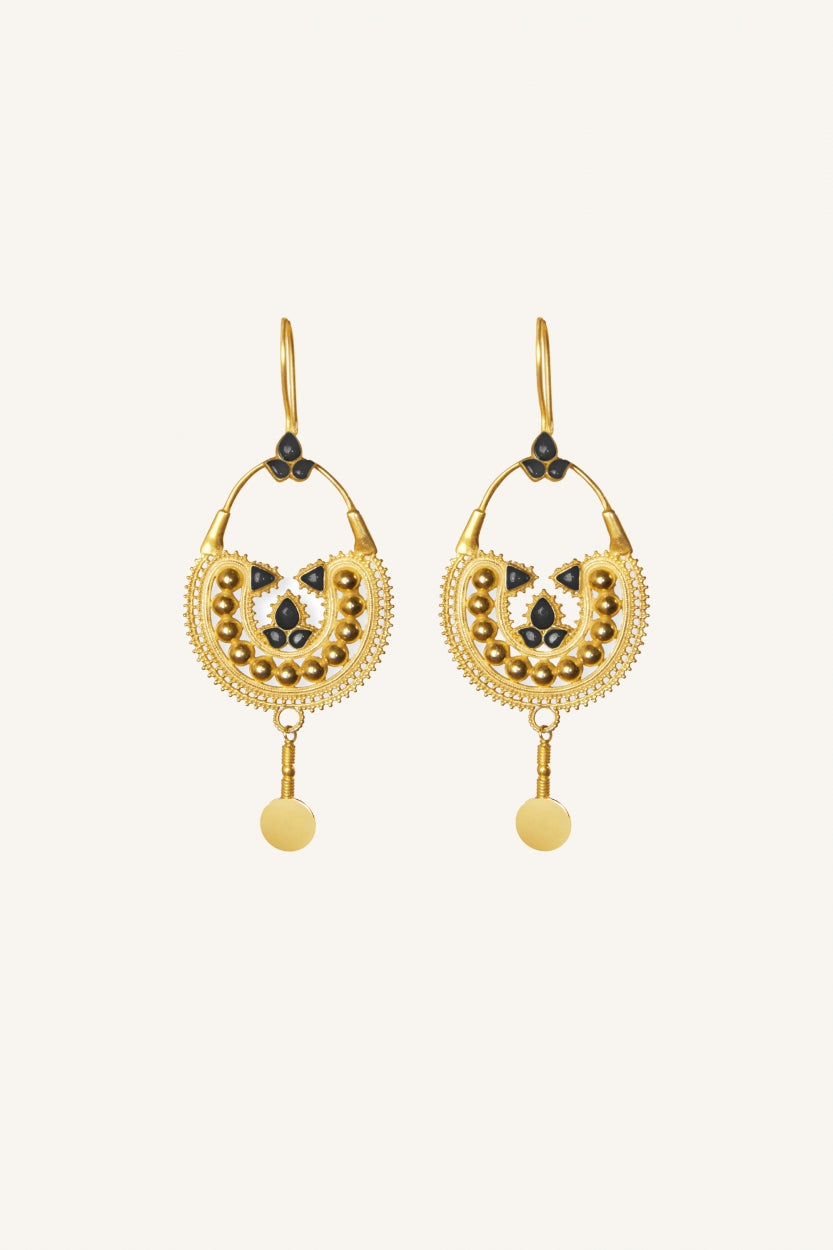 pd-art-earring-black-gold plated-all-time classic-by-bar-sfeerbeeld