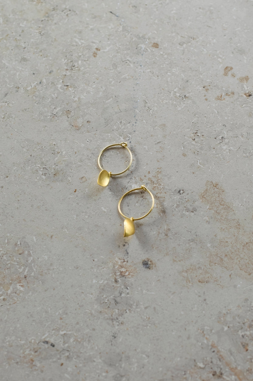 PD leave hoop earring | gold