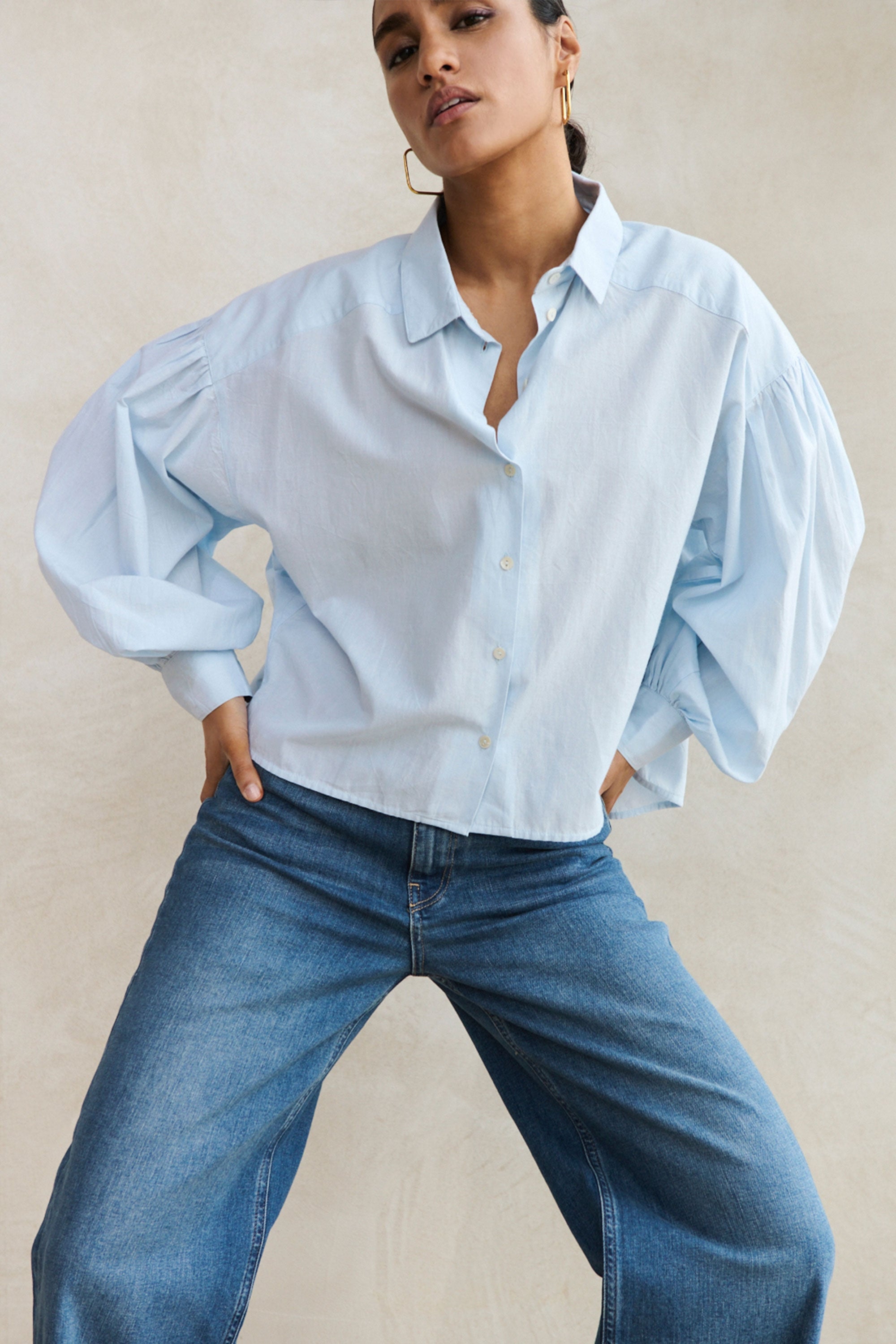 sarah short chambray blouse | light blue