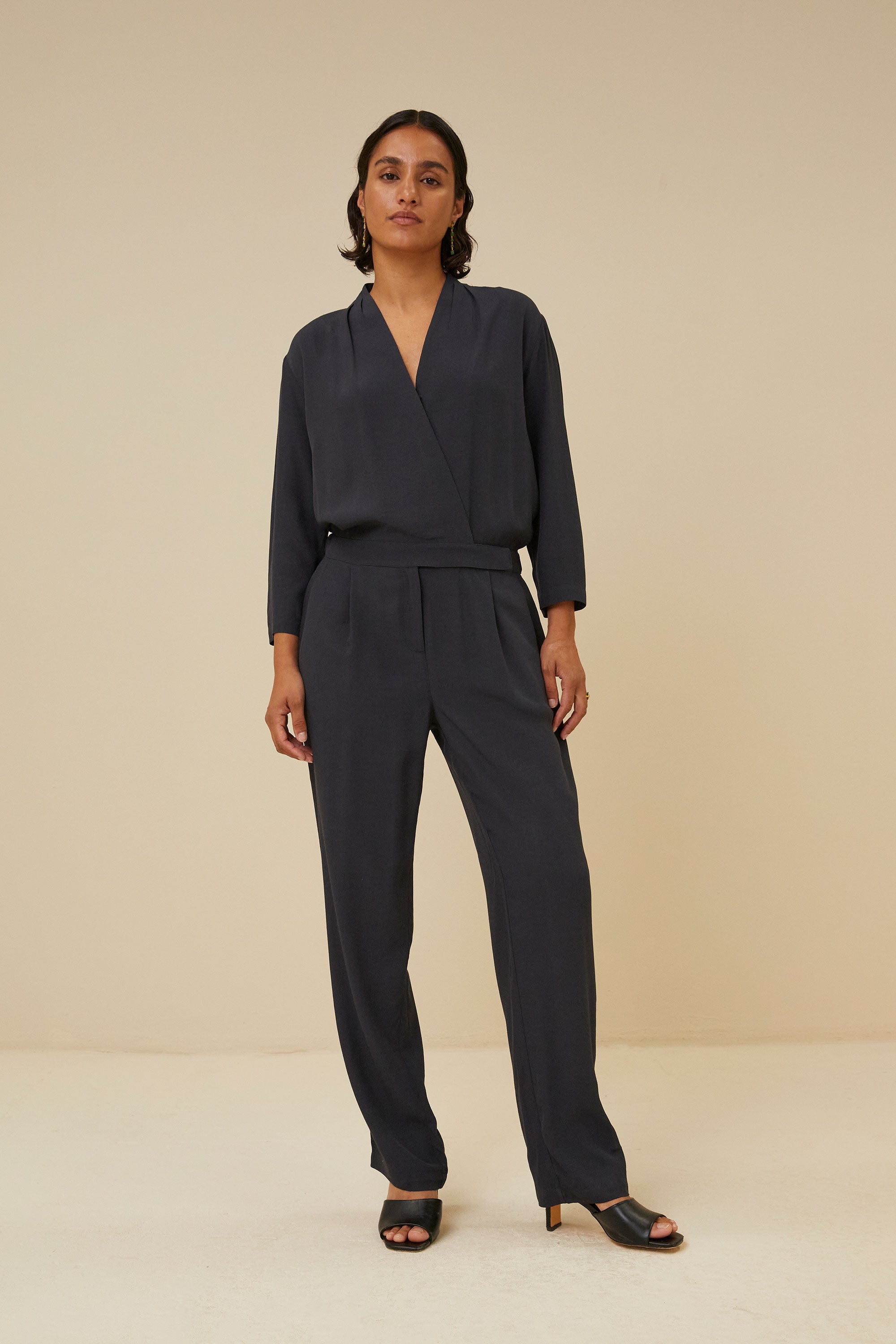 jimmie viscose suit | midnight