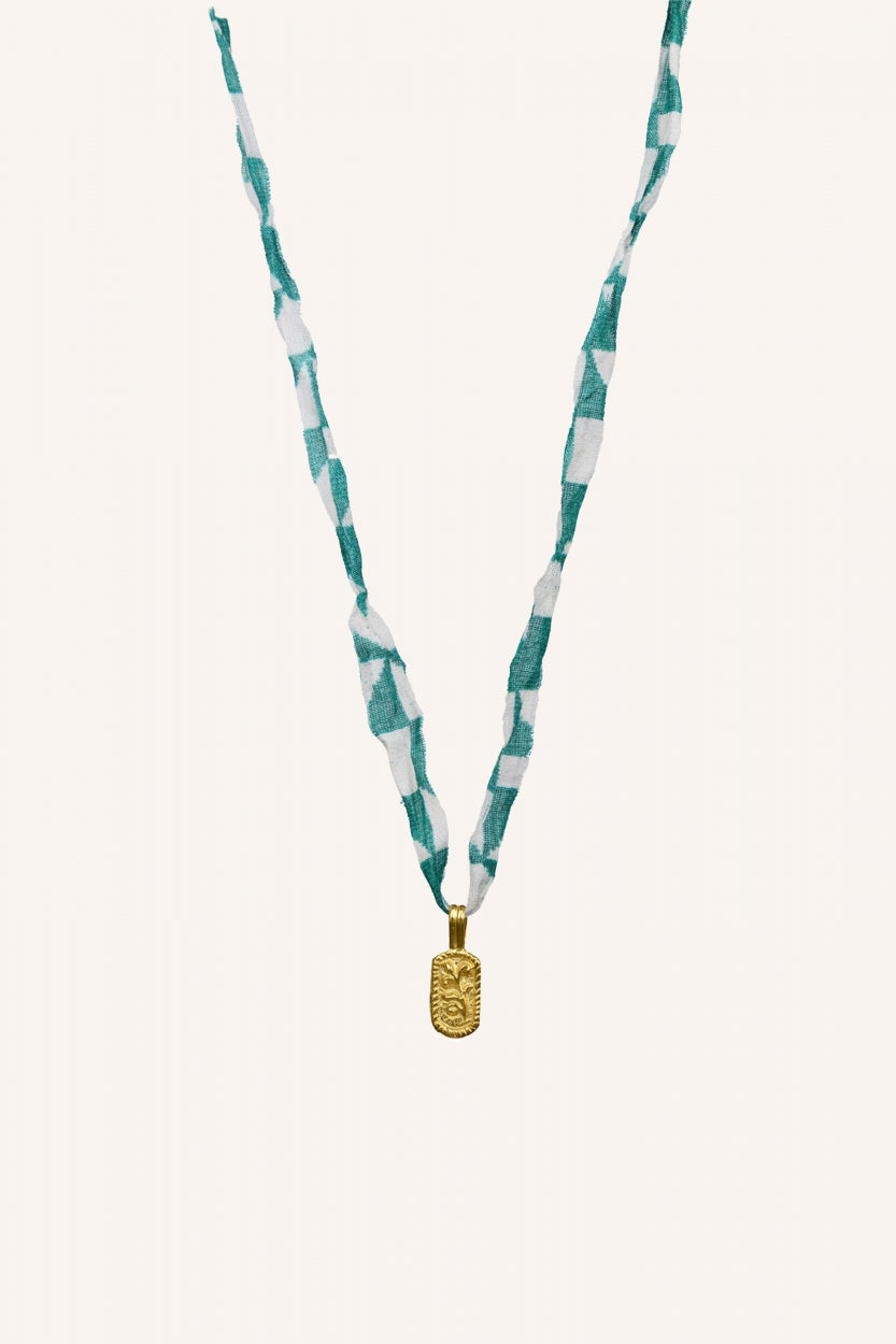 varanasi necklace | graphic green