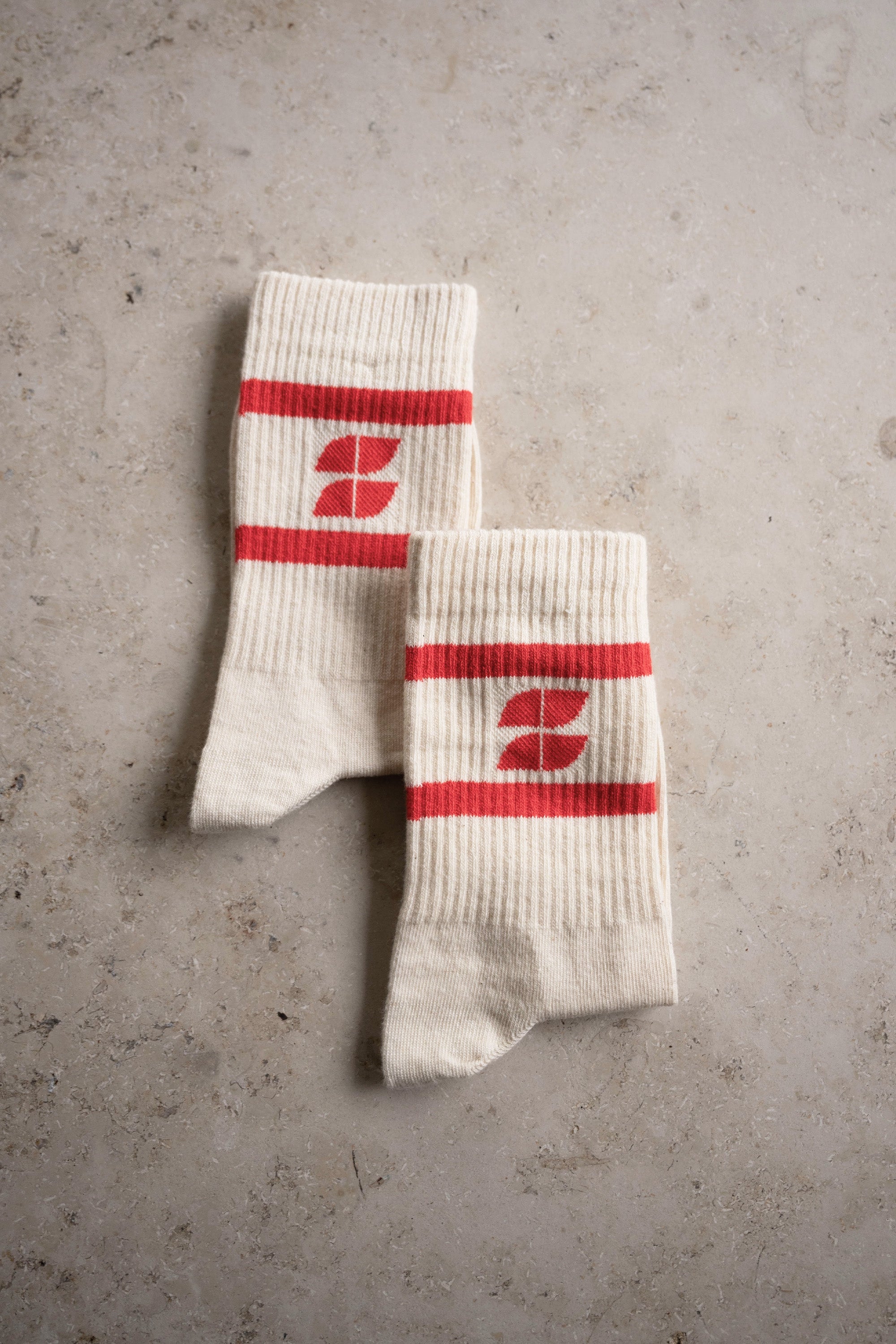 logo uni socks | poppy red