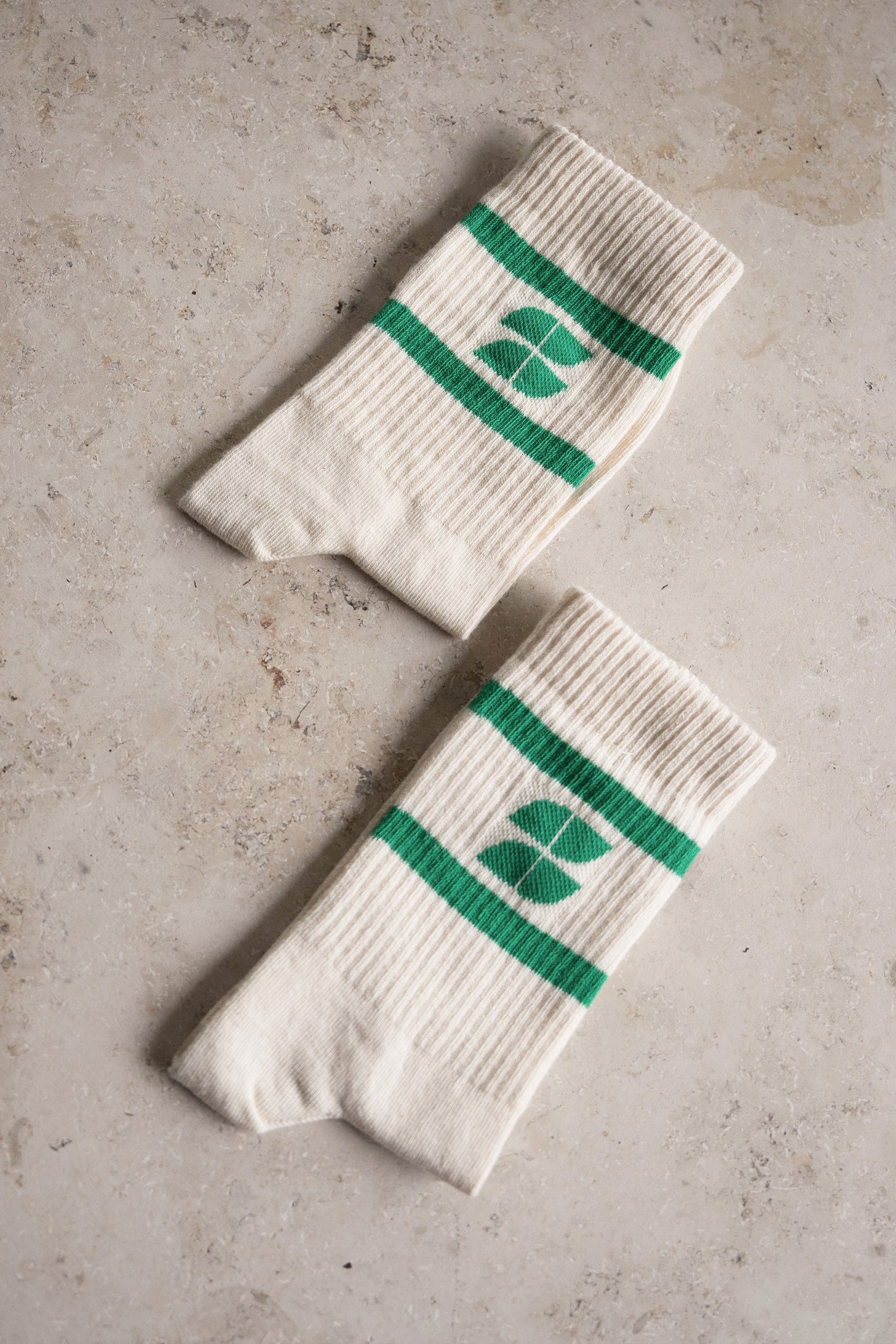 logo uni socks | spring green