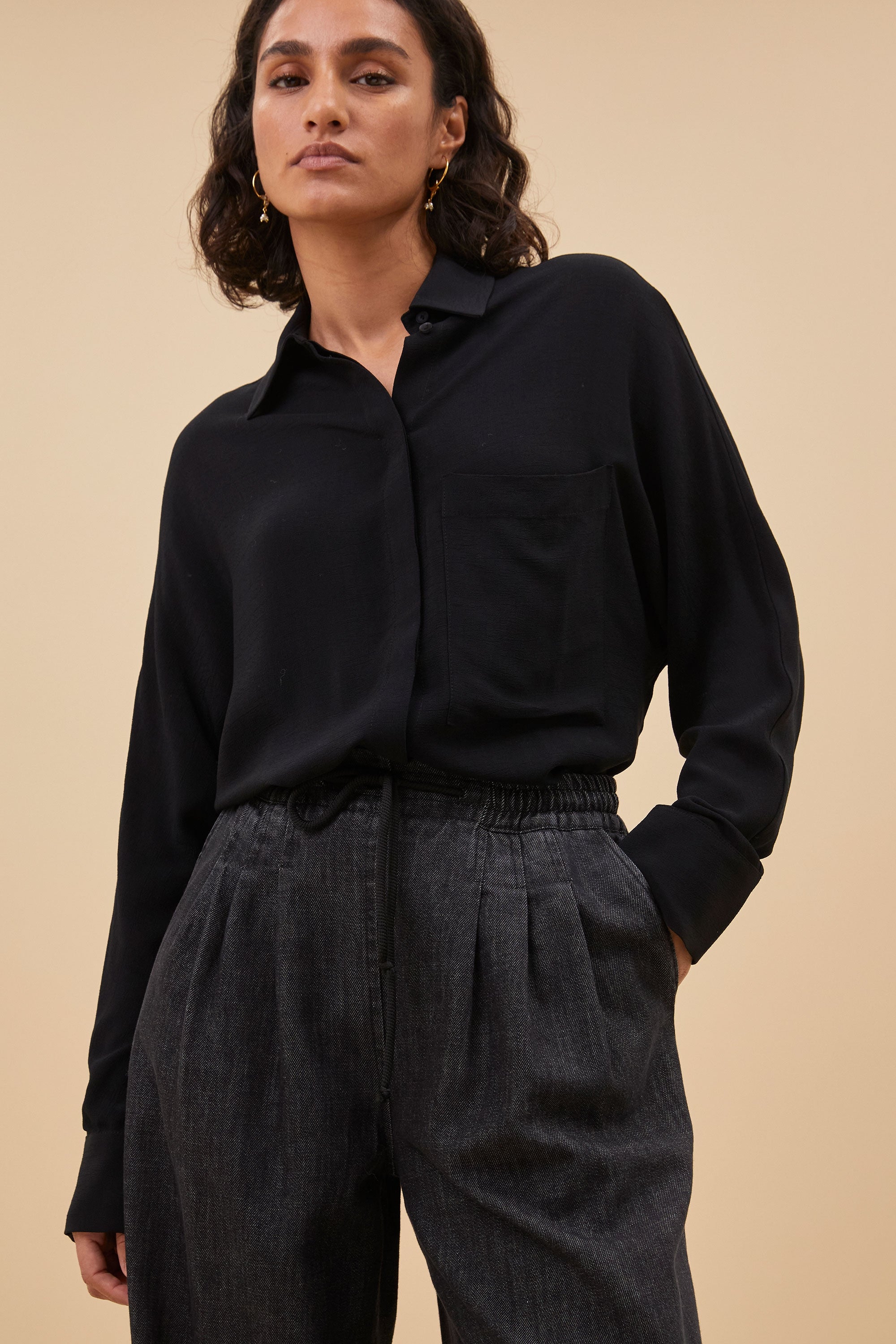 lincy blouse | jet black