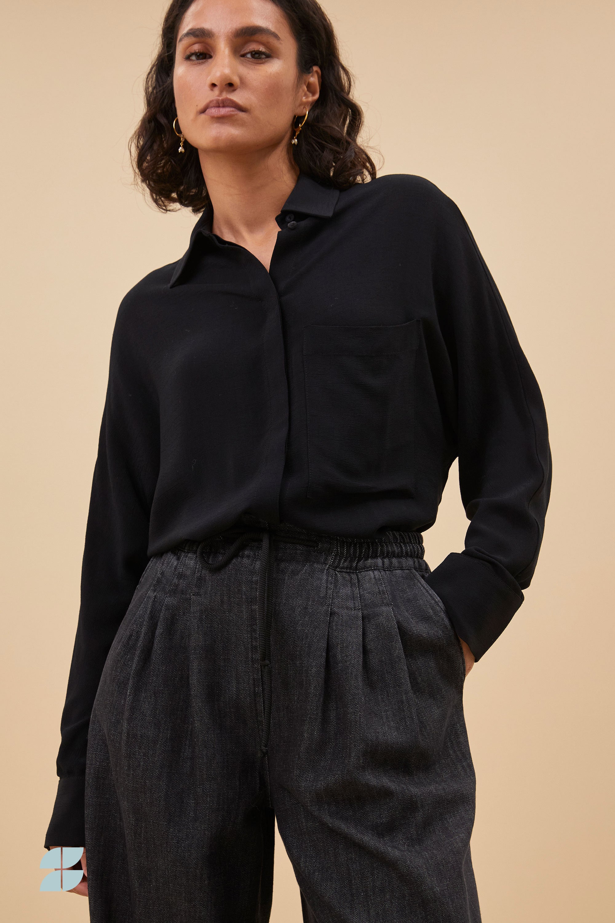 lincy blouse | jet black