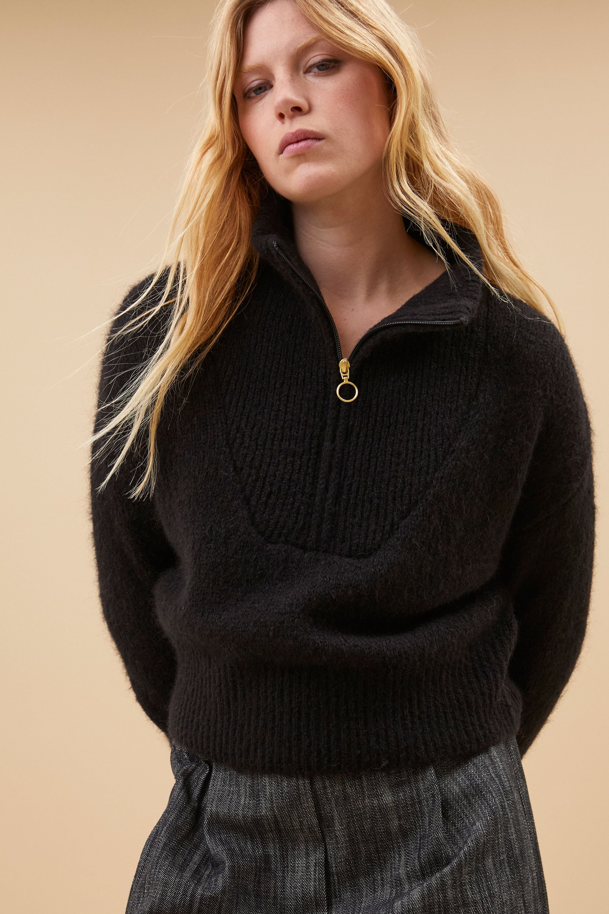 boxy beau pullover | black