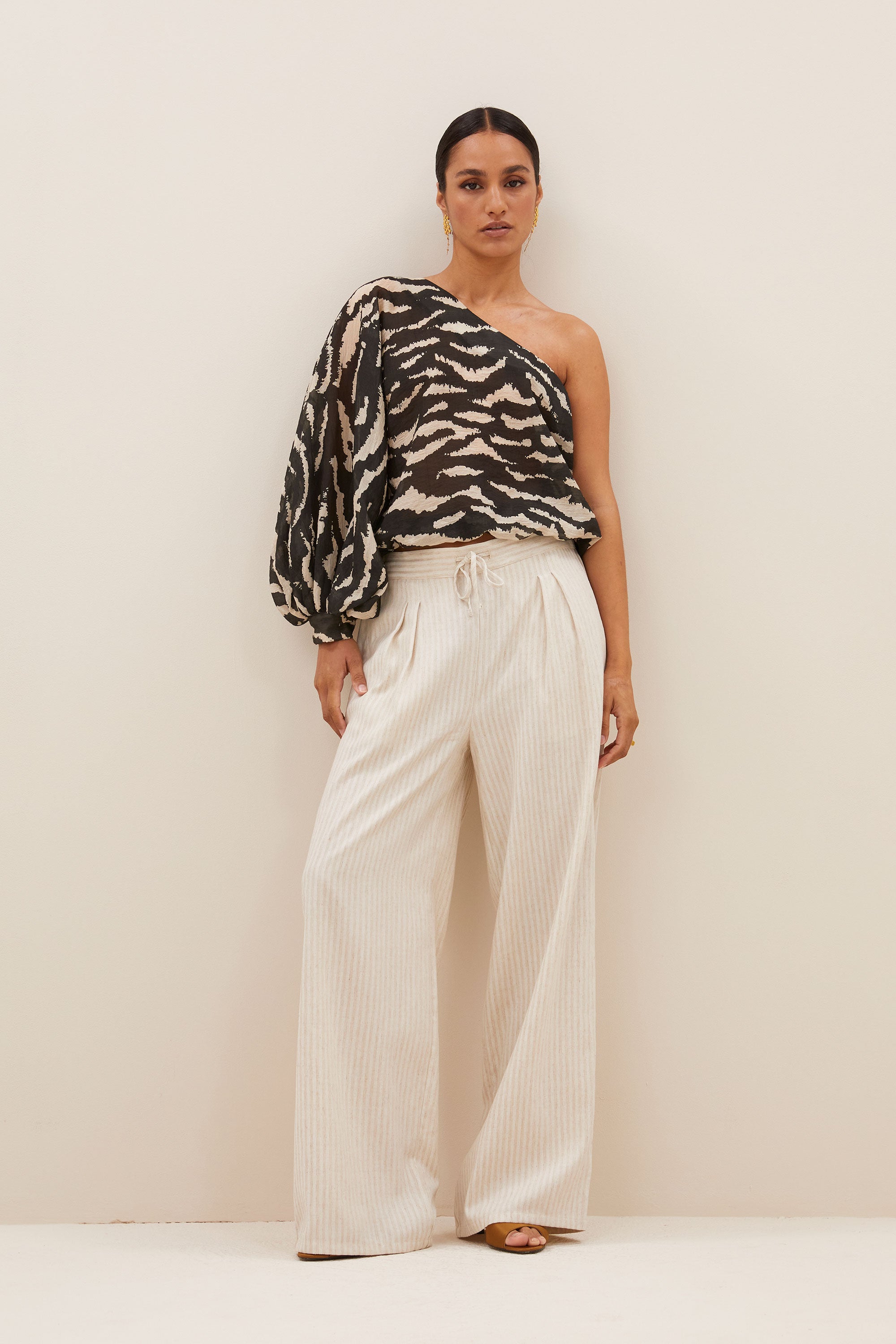 bella zebra blouse | black zebra print