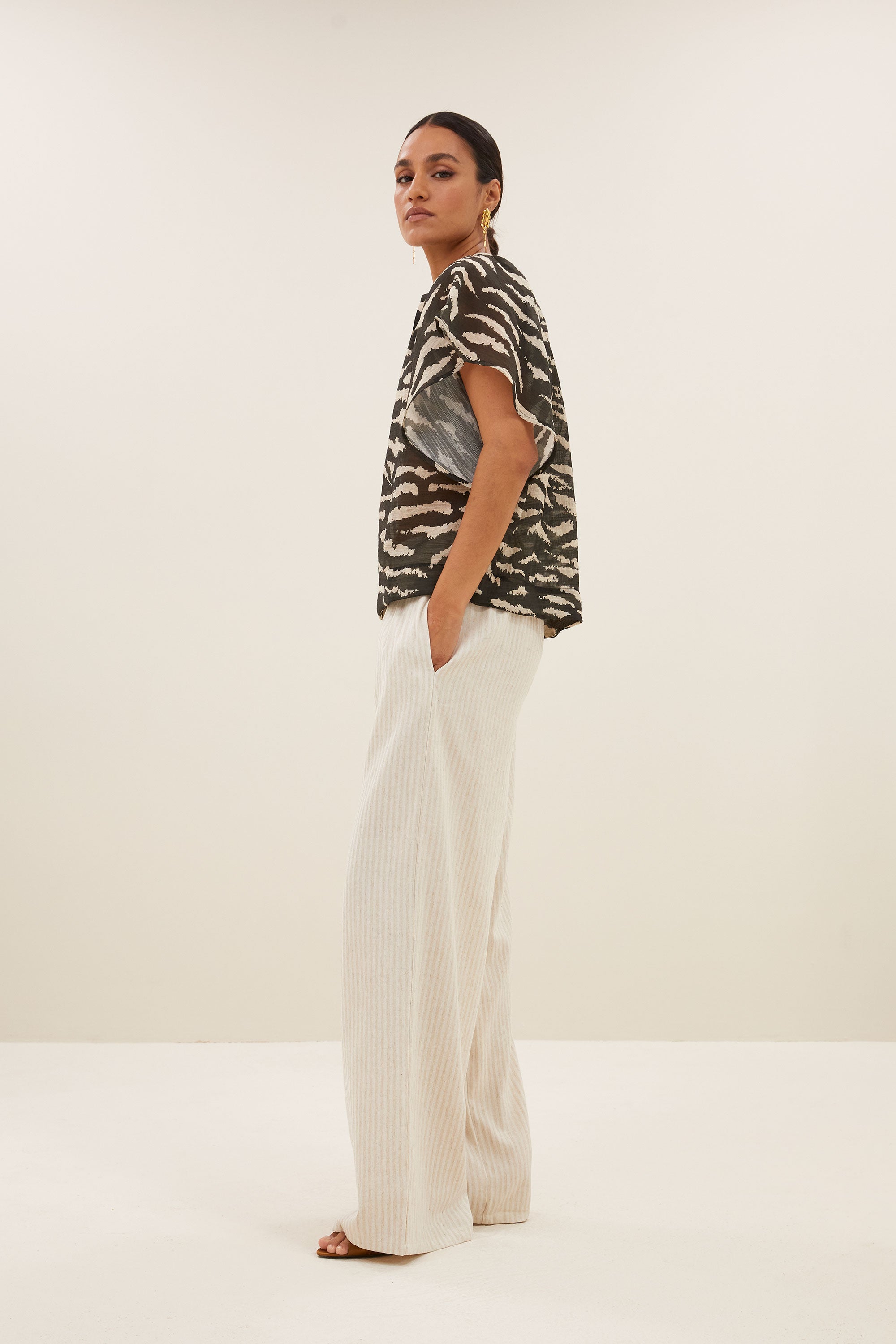 vina zebra blouse | black zebra print