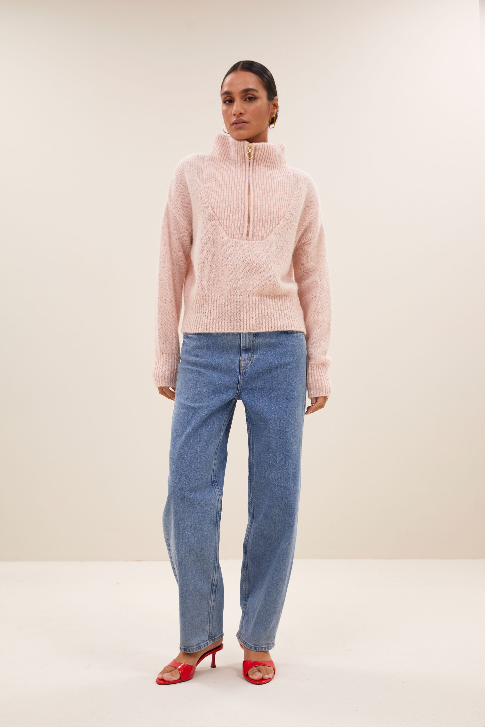 boxy beau pullover light pink lifestyle image