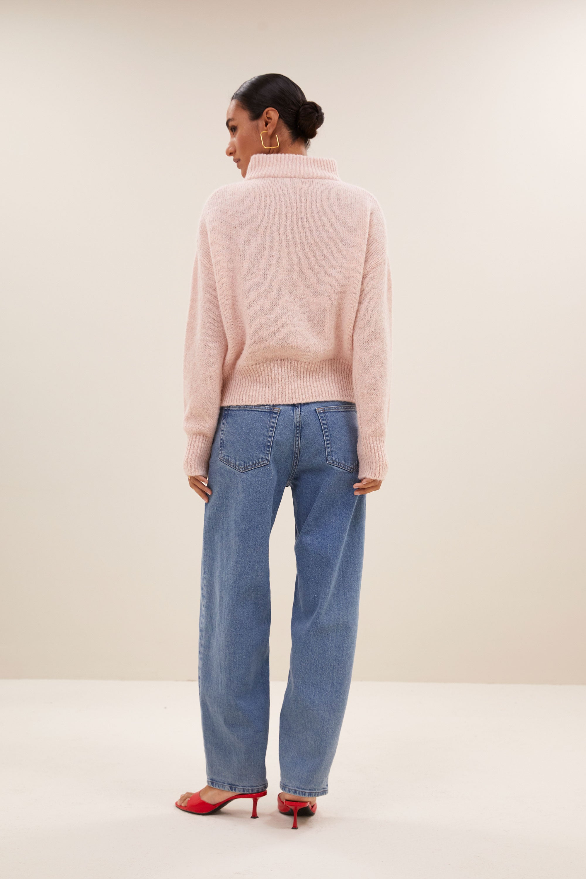 boxy beau pullover light pink side image