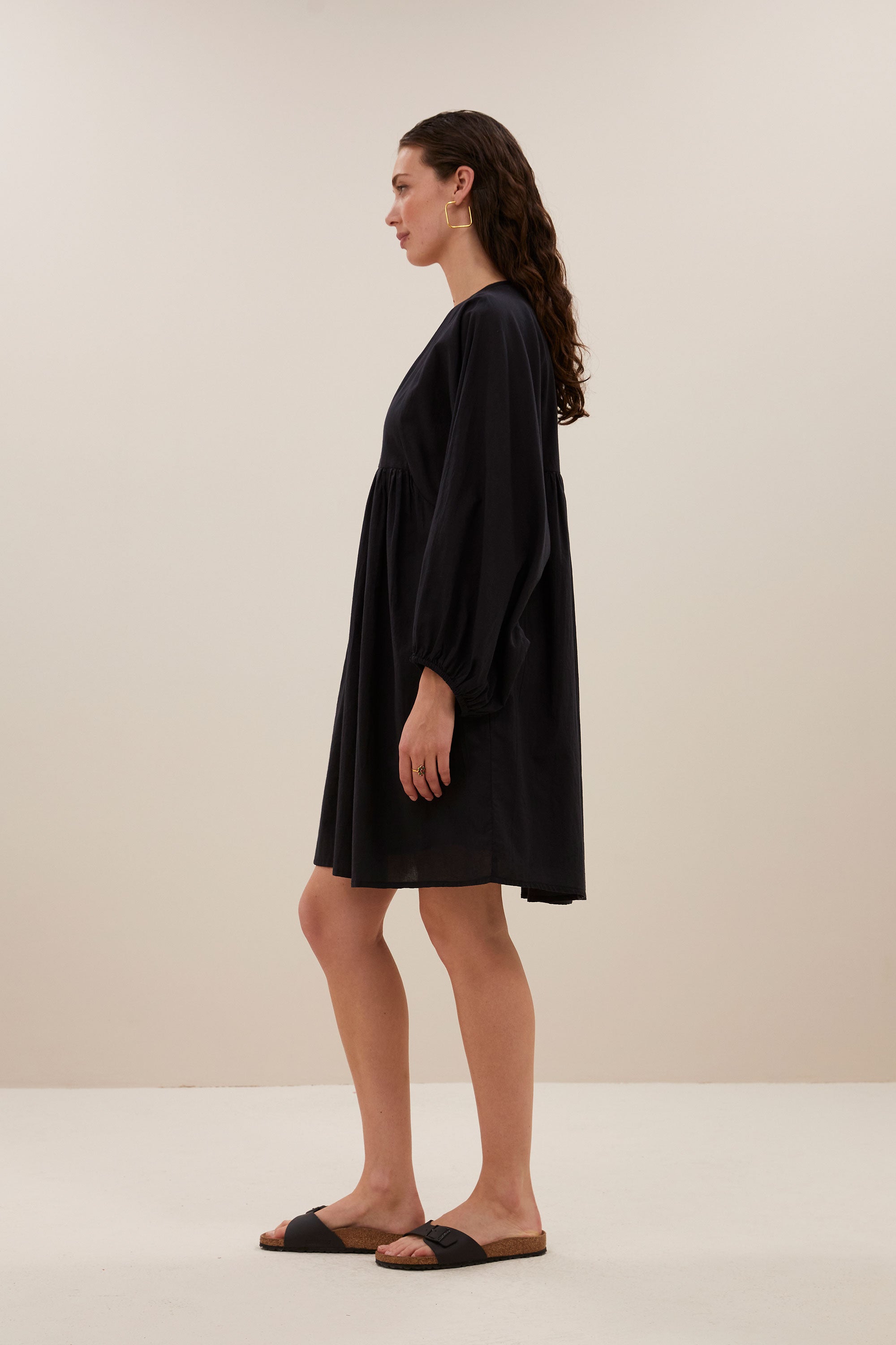 philou chambric dress jet black side image