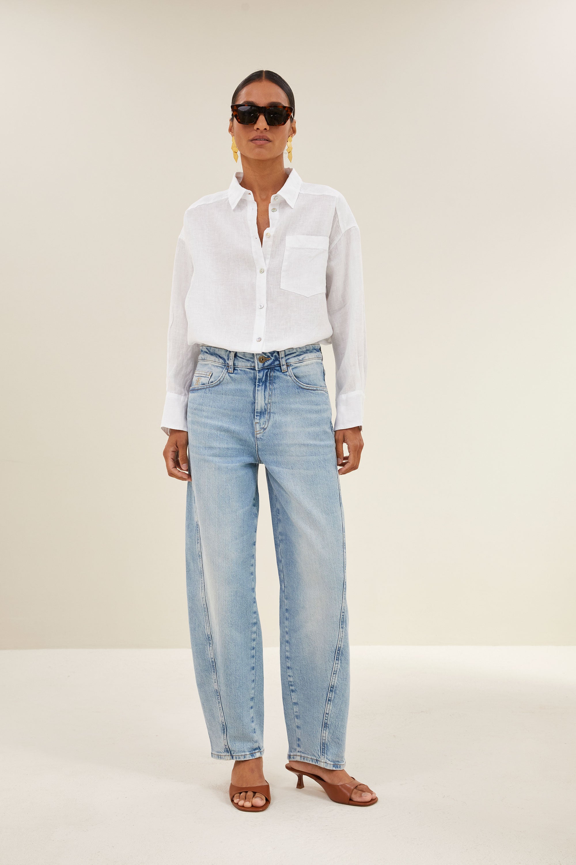 begum jeans | light denim