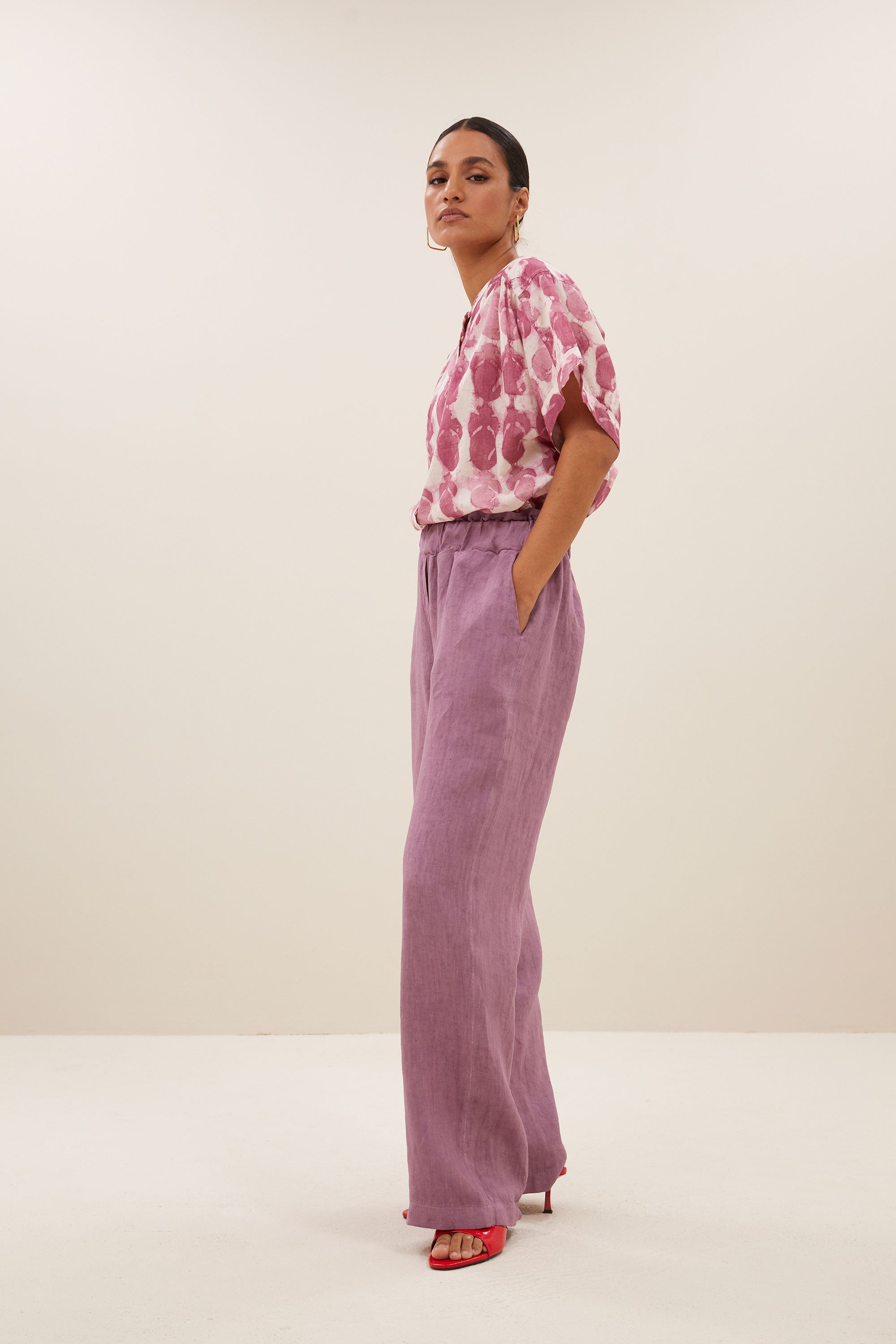 robyn linen pants lavender side image