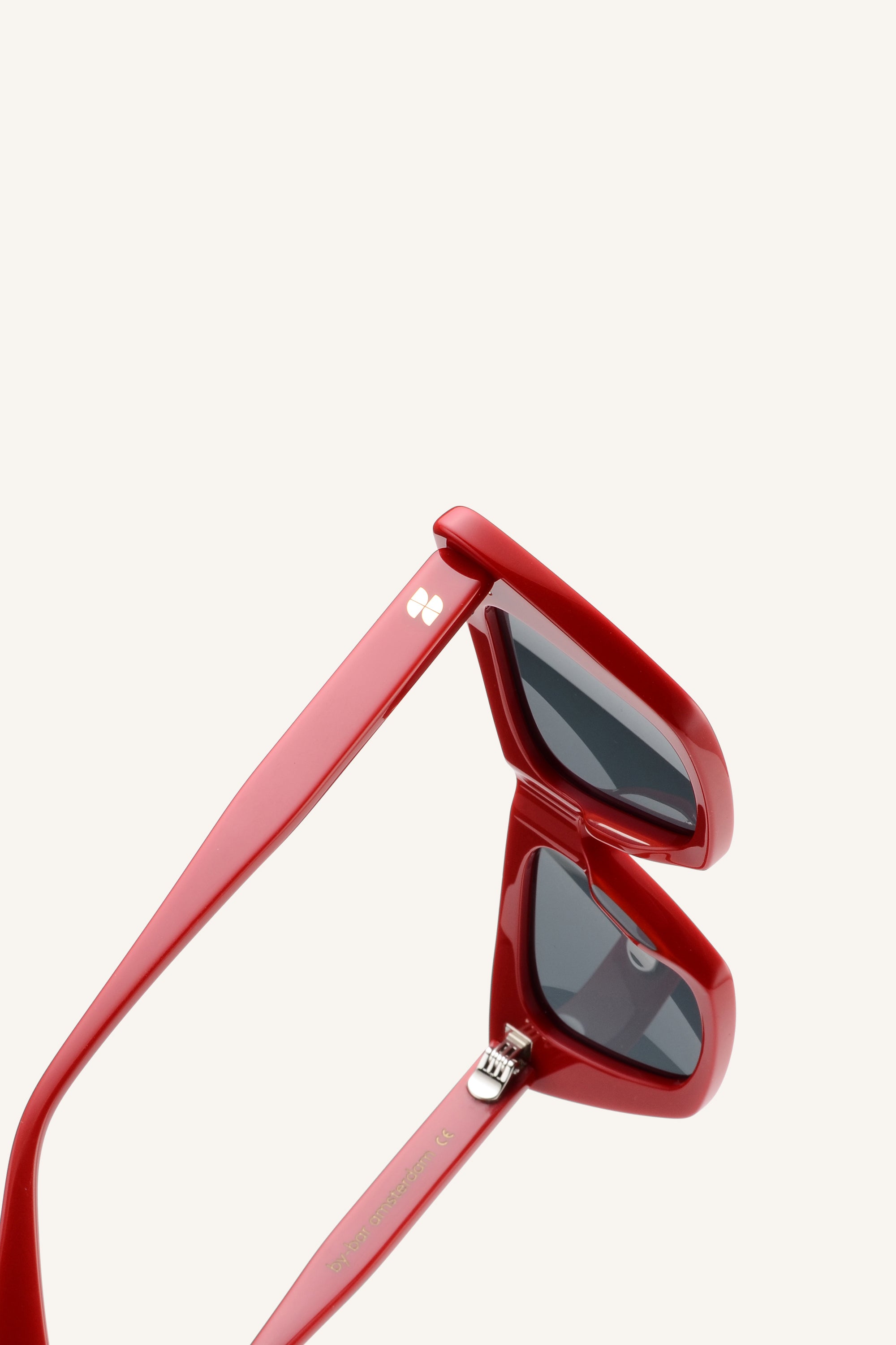 marley sunglasses | scarlet red