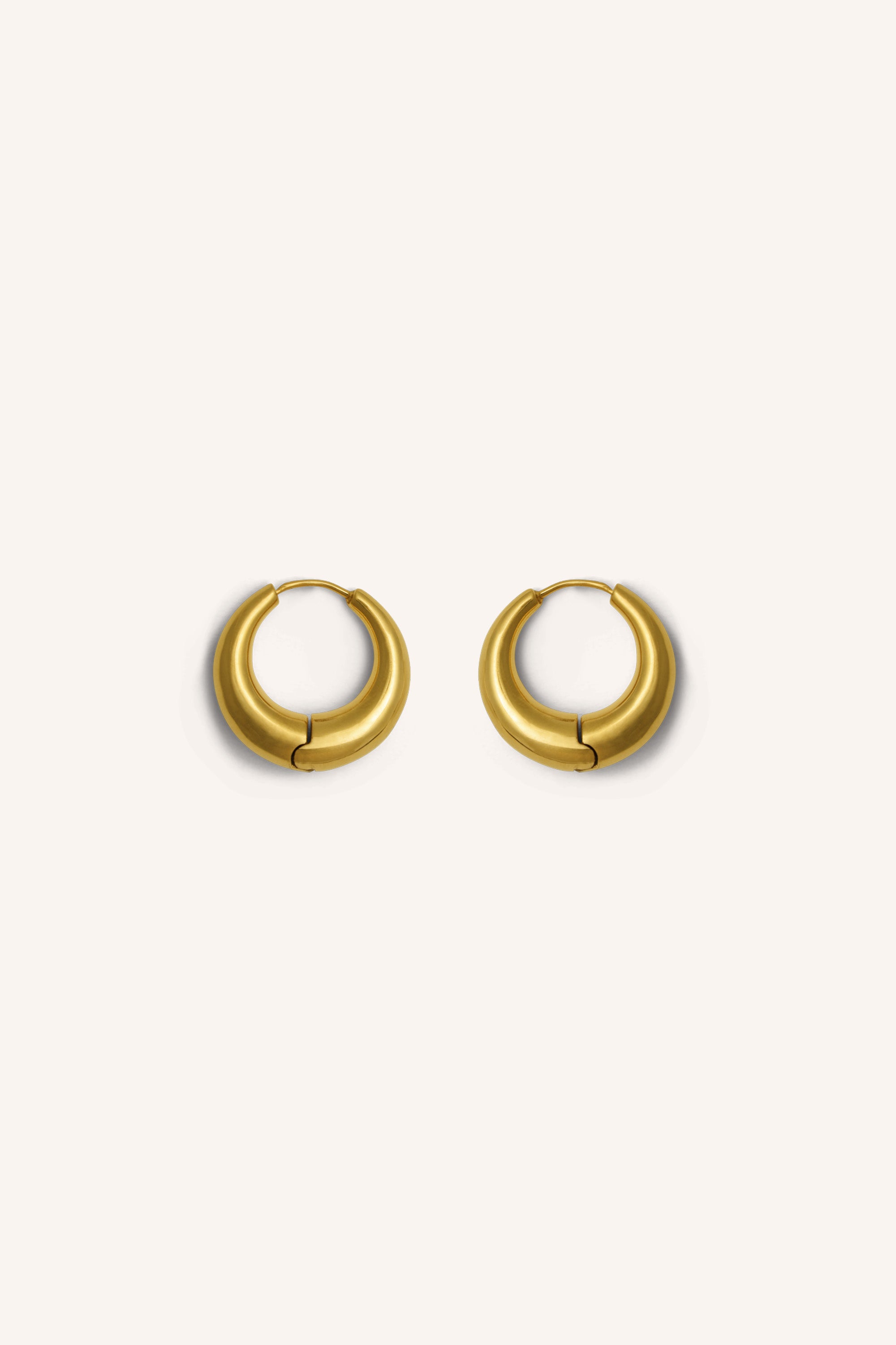 ellis earring M | gold