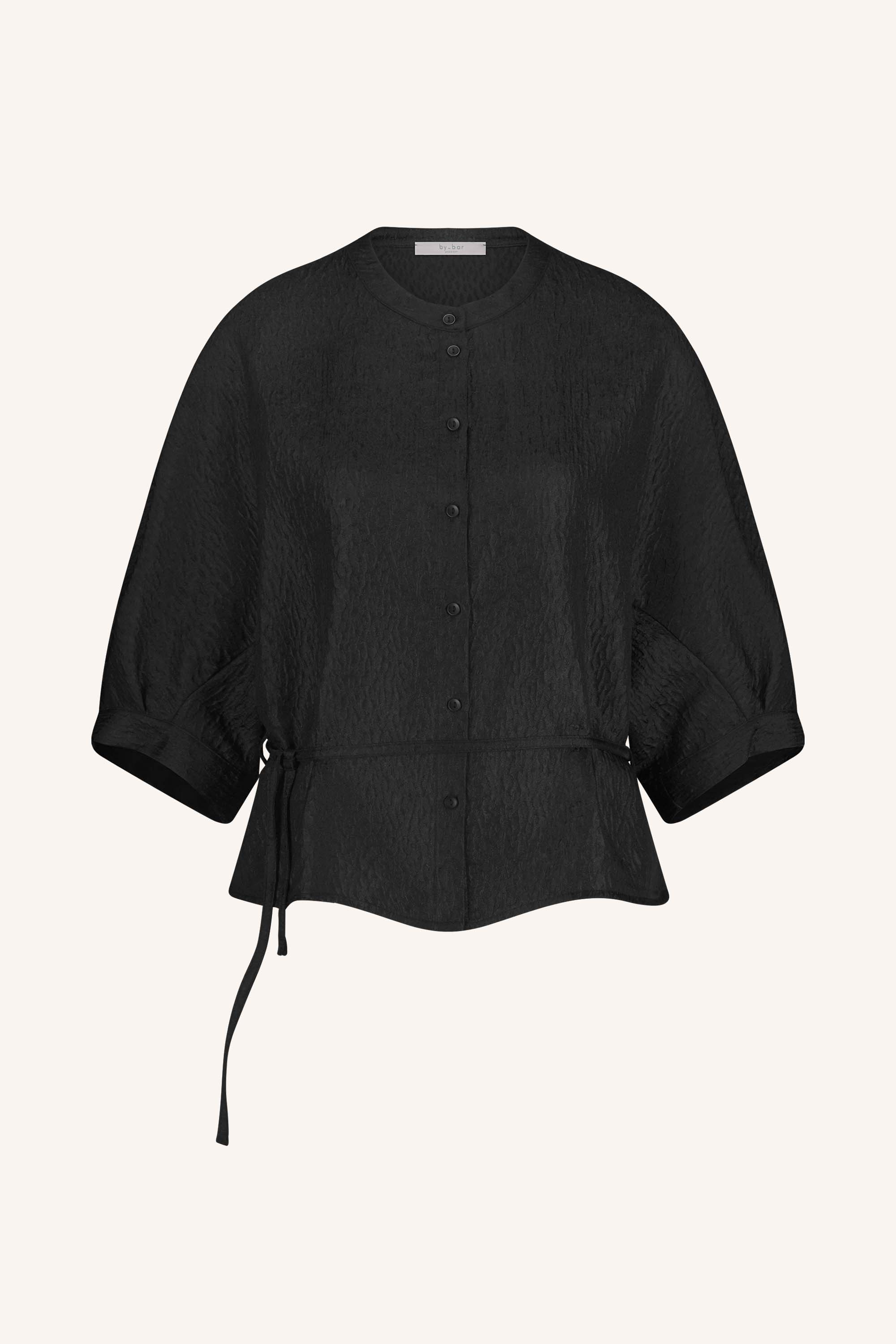 christi bubble blouse - black, met strikceintuur, korte fit, volumnieuze mouwen - productfoto - by-bar