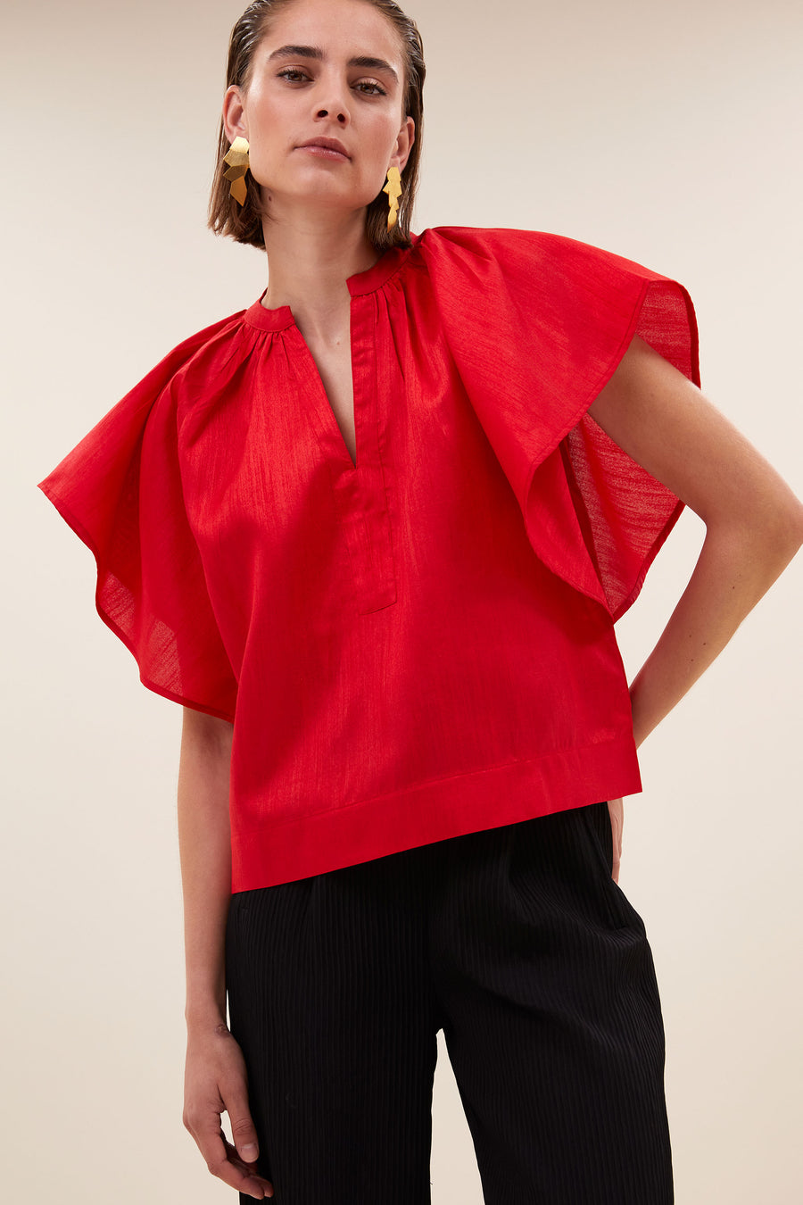 vina festive blouse | lipstick
