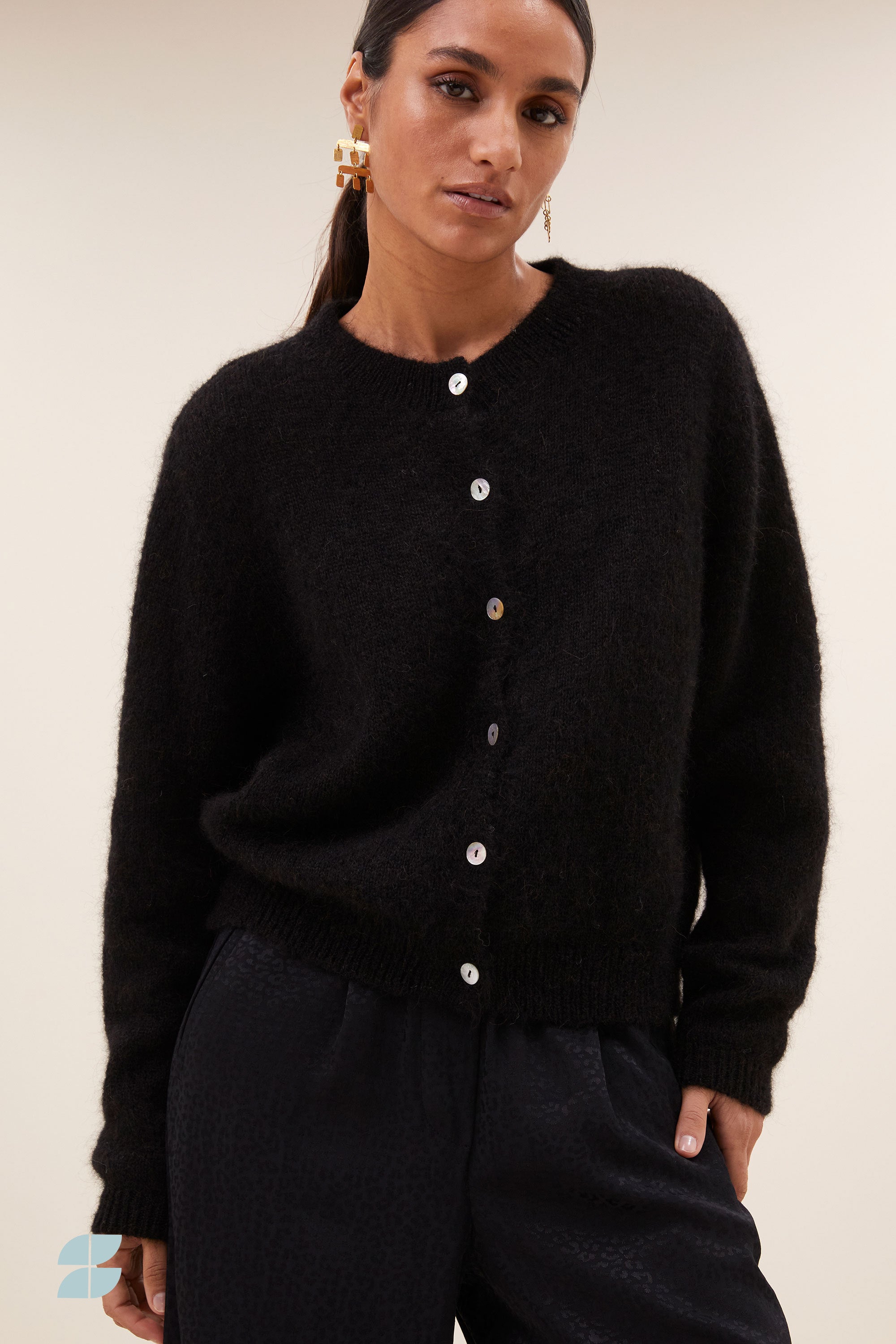 cleo natural cardigan | black