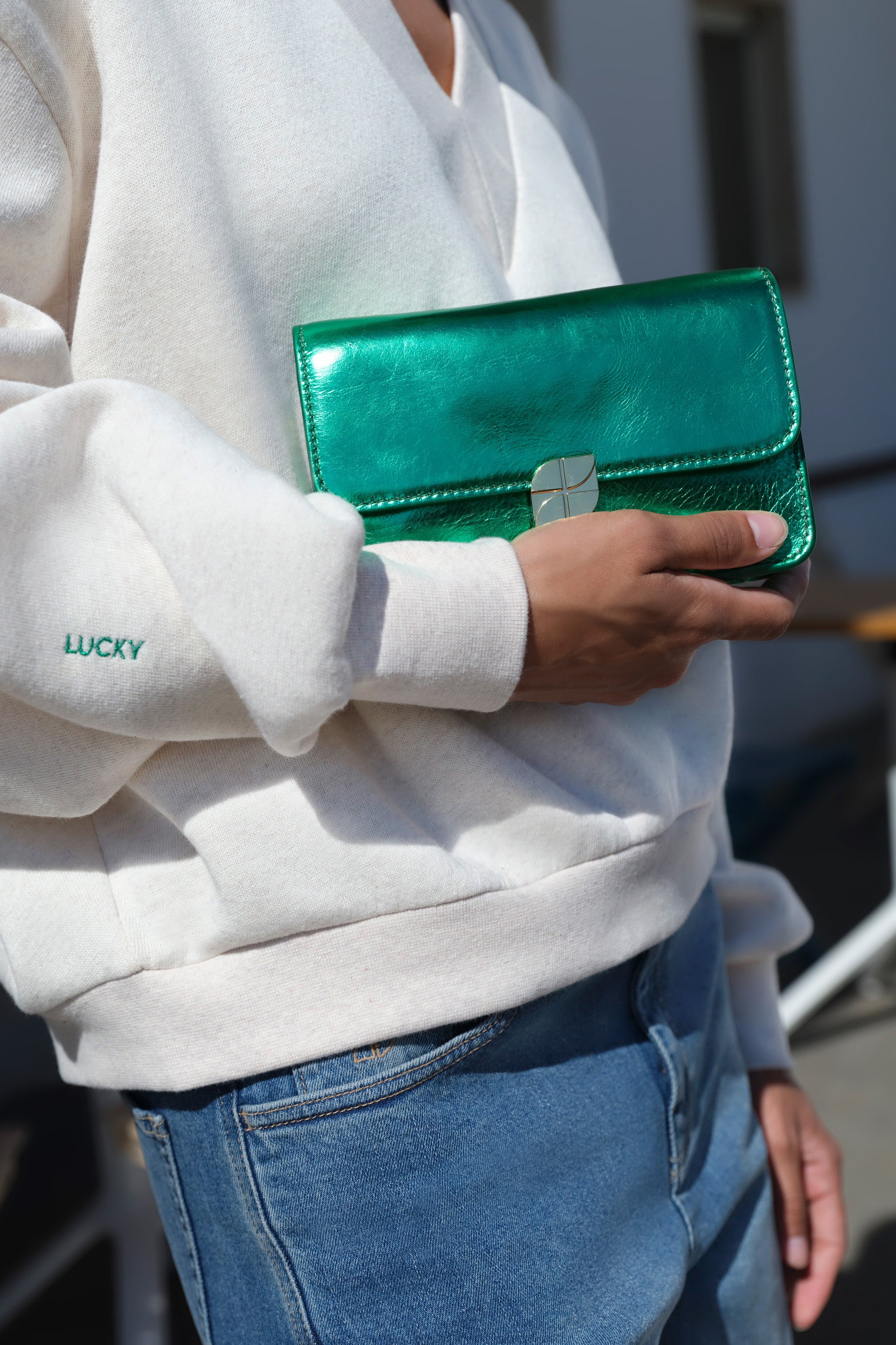 loua gloss bag | electric green