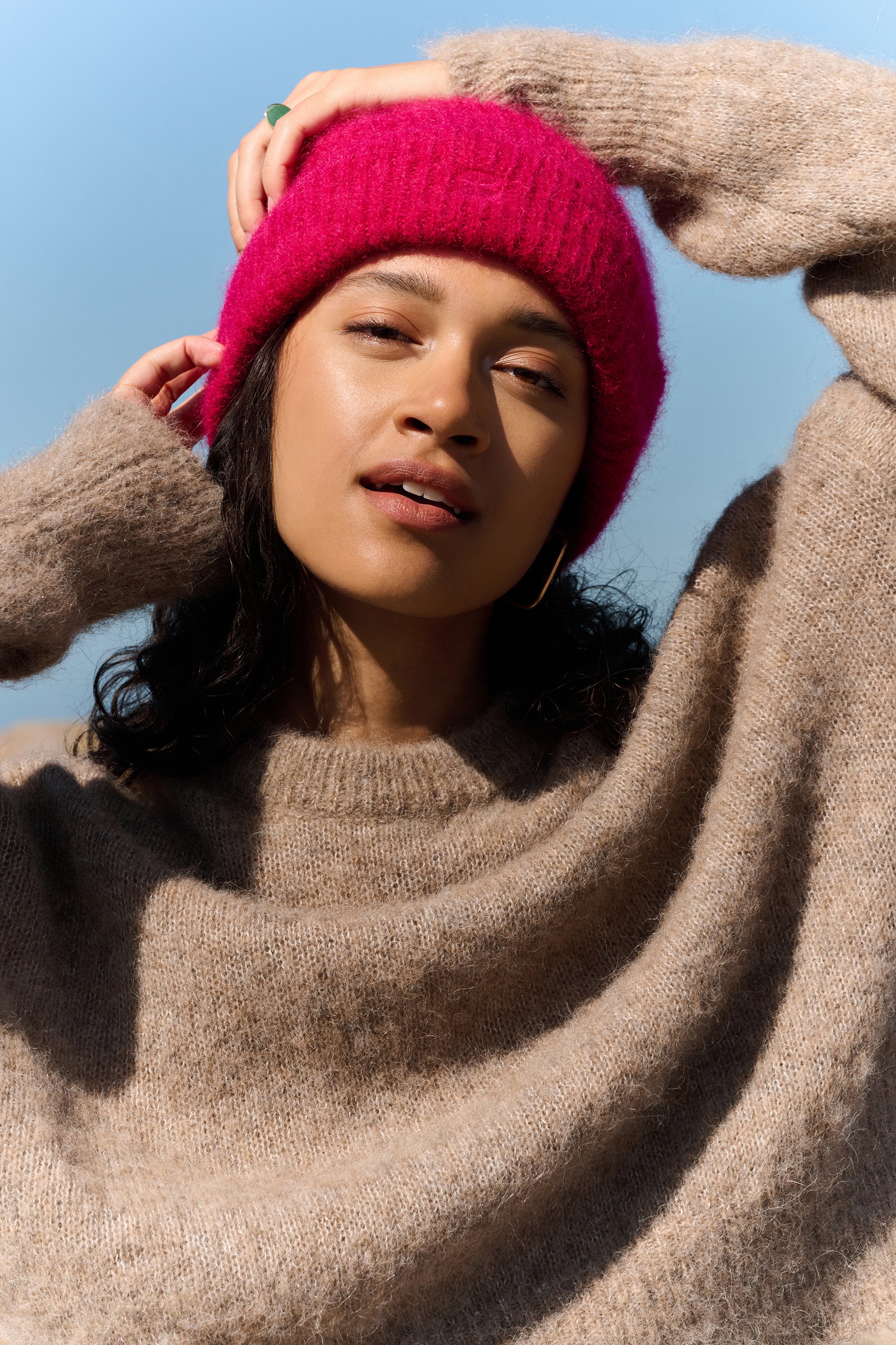 logo beanie | fuchsia