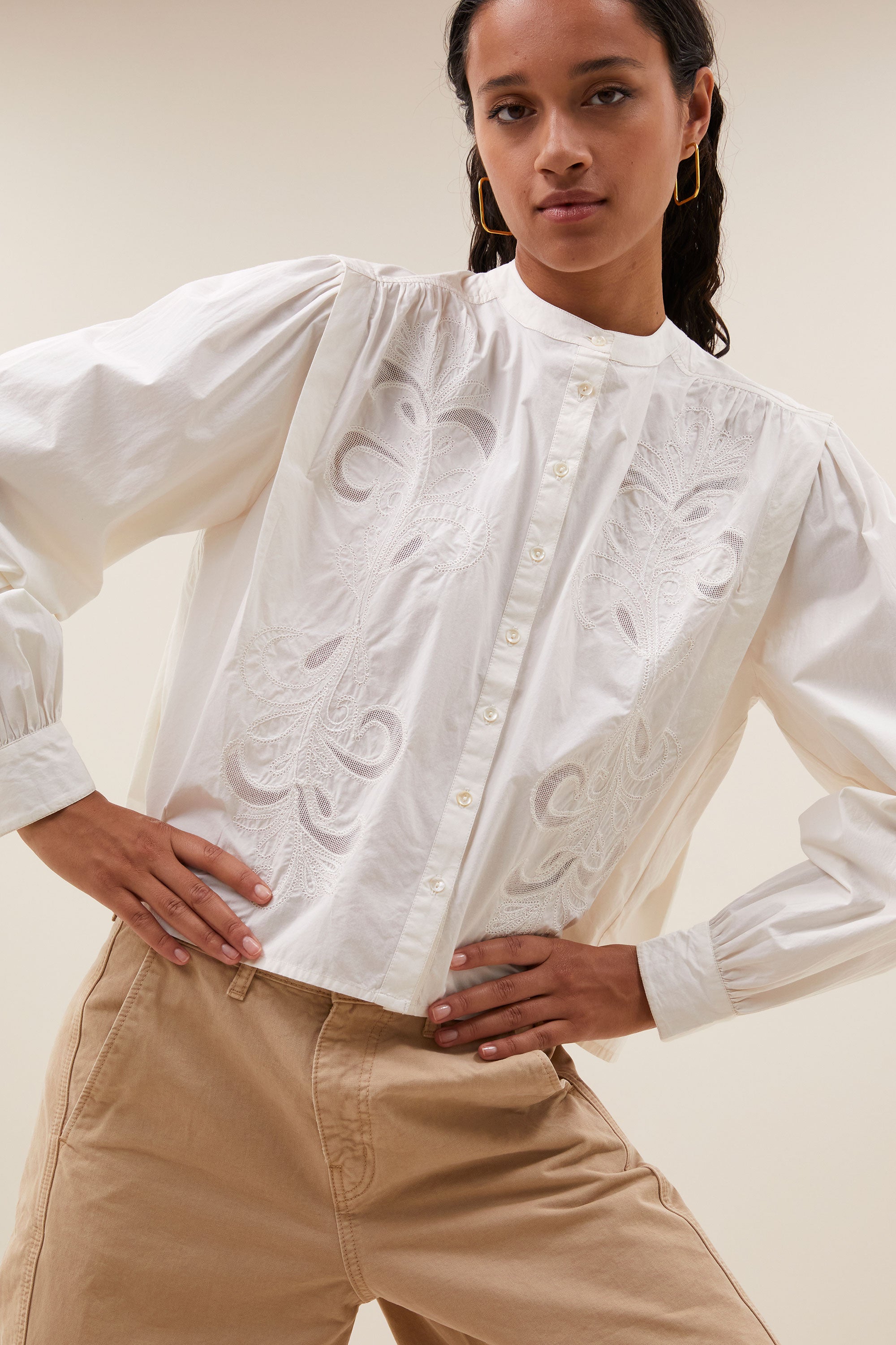 soof embroidery blouse - cloud white, short fit, button closure, pleated details  - by-bar - close-up 
