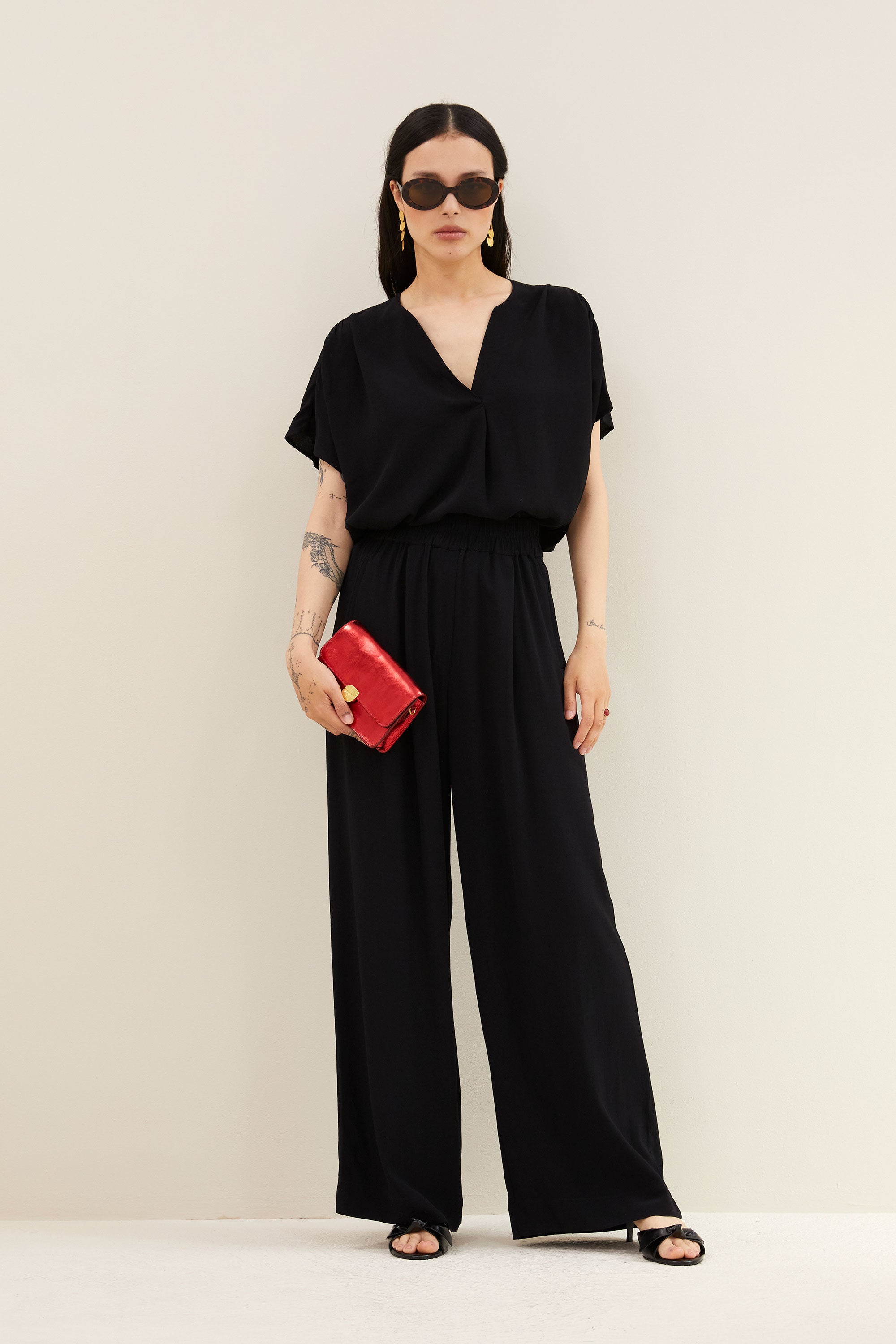 moon viscose blouse | jet black