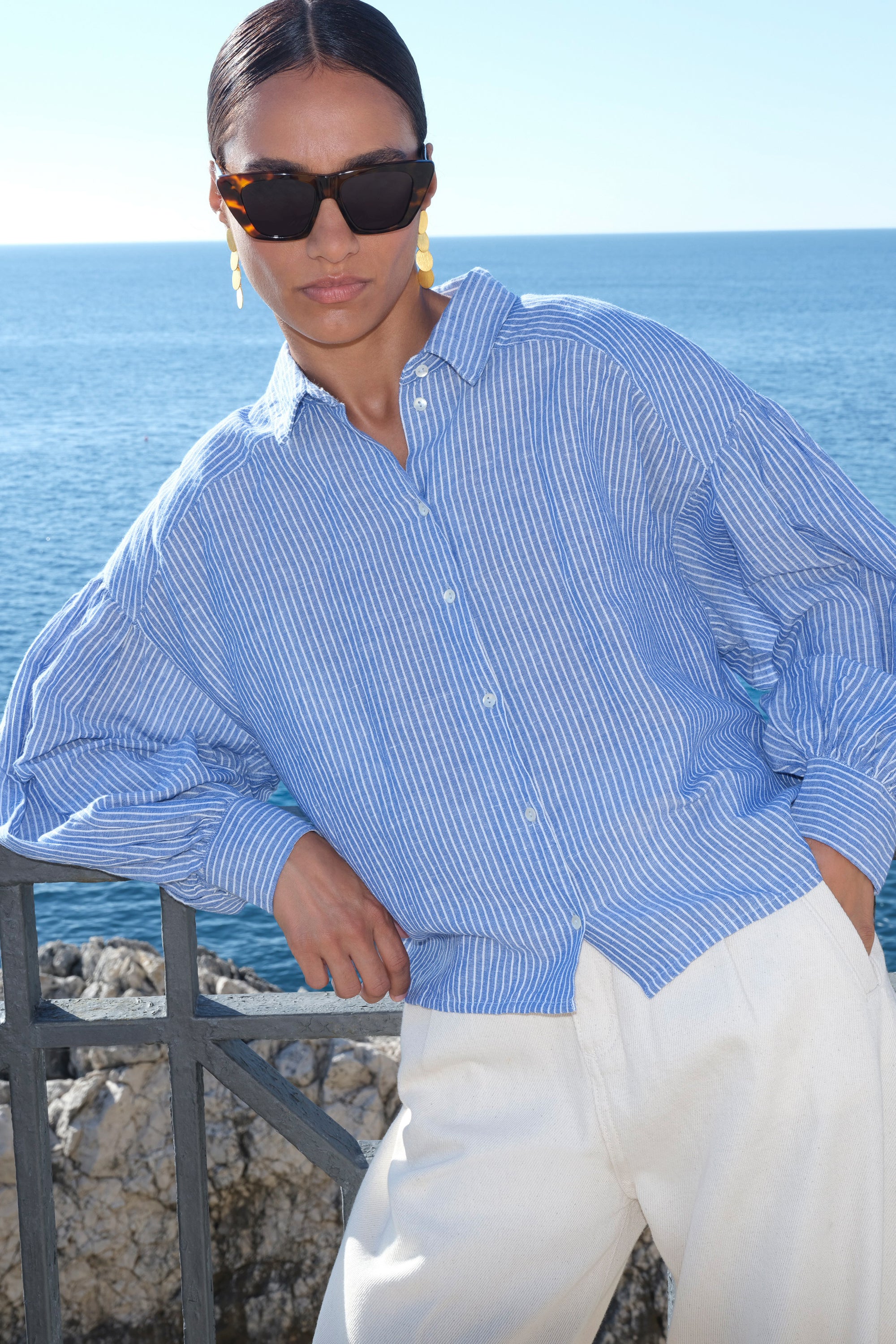 sarah short linen blouse | blue stripe