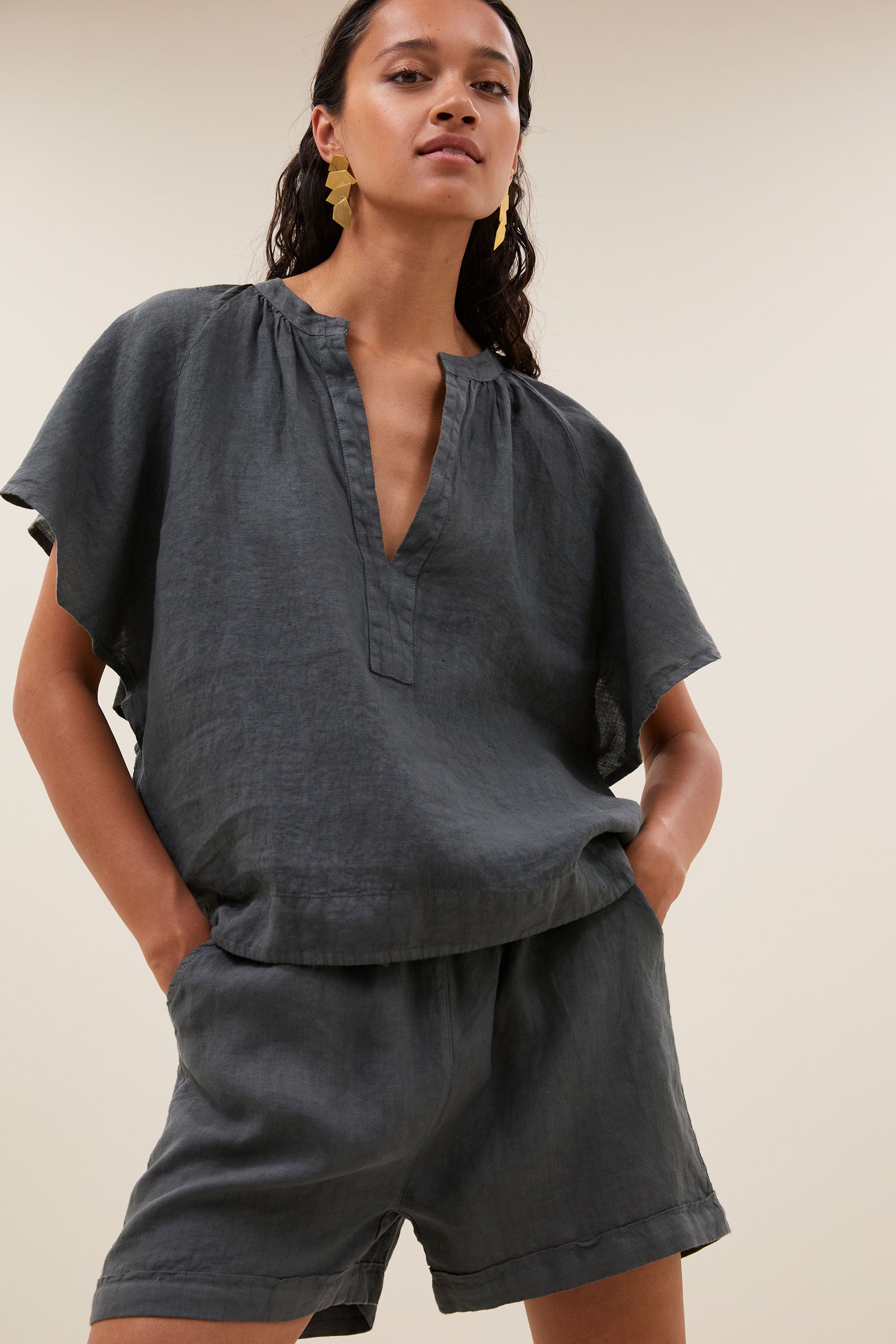 vina linen blouse | charcoal