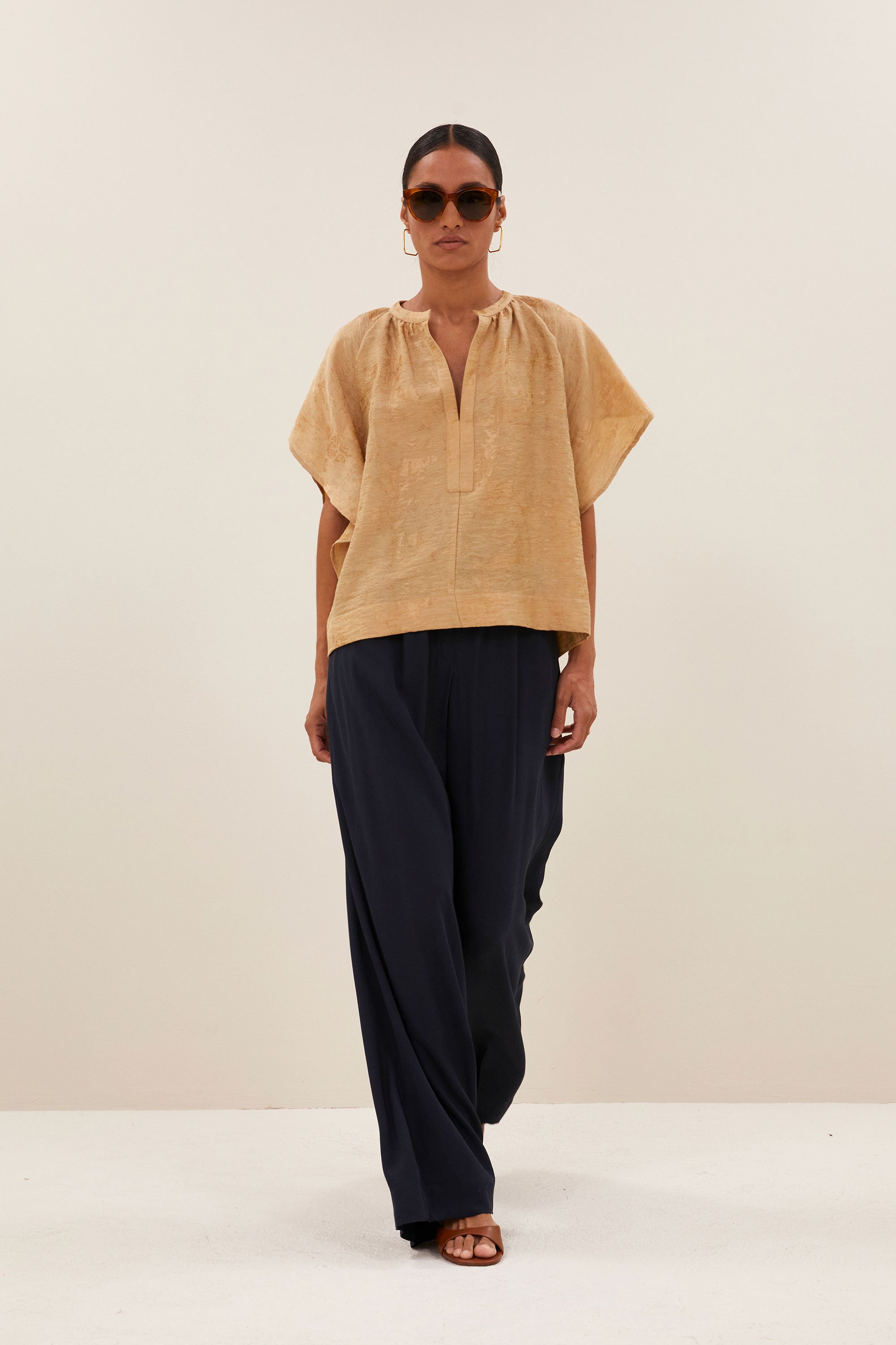 vina jacquard blouse | desert