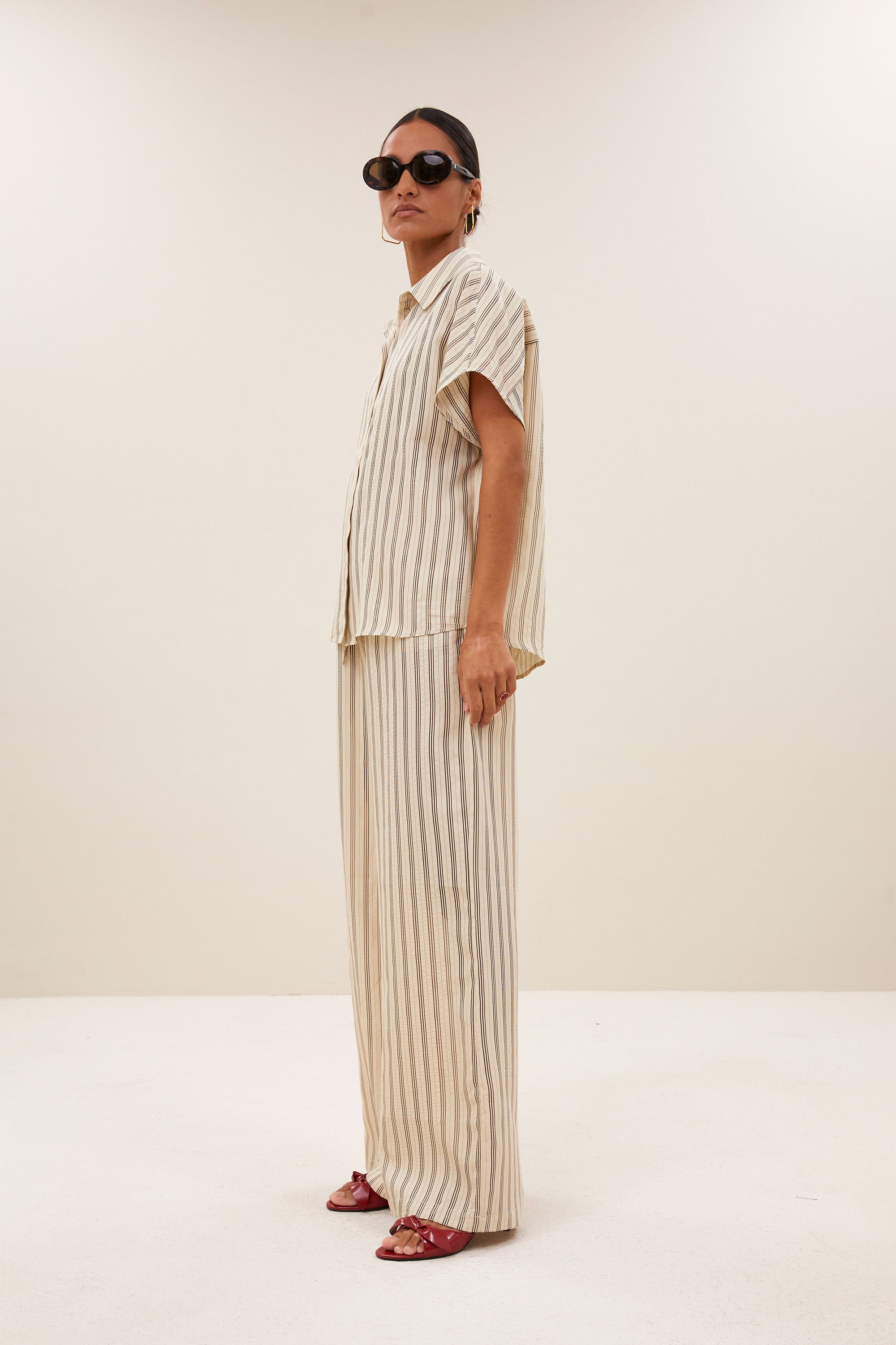 barley seer stripe blouse | jet black stripe