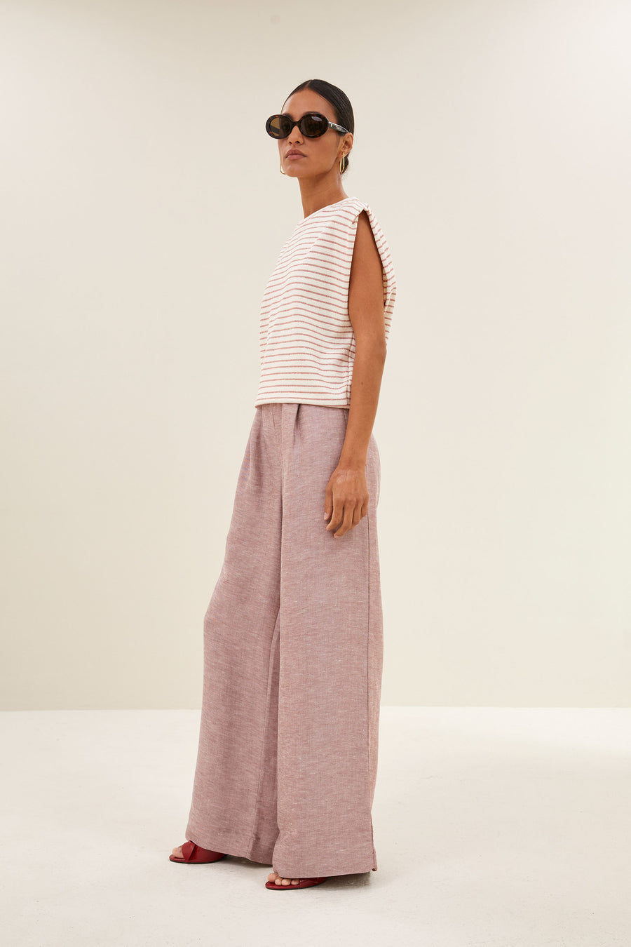 diede-heavy-jersey-stripe-top-sunset-rose-stripe-casual fit-normale pasvorm-ronde halslijn-by-bar-zijaanzicht