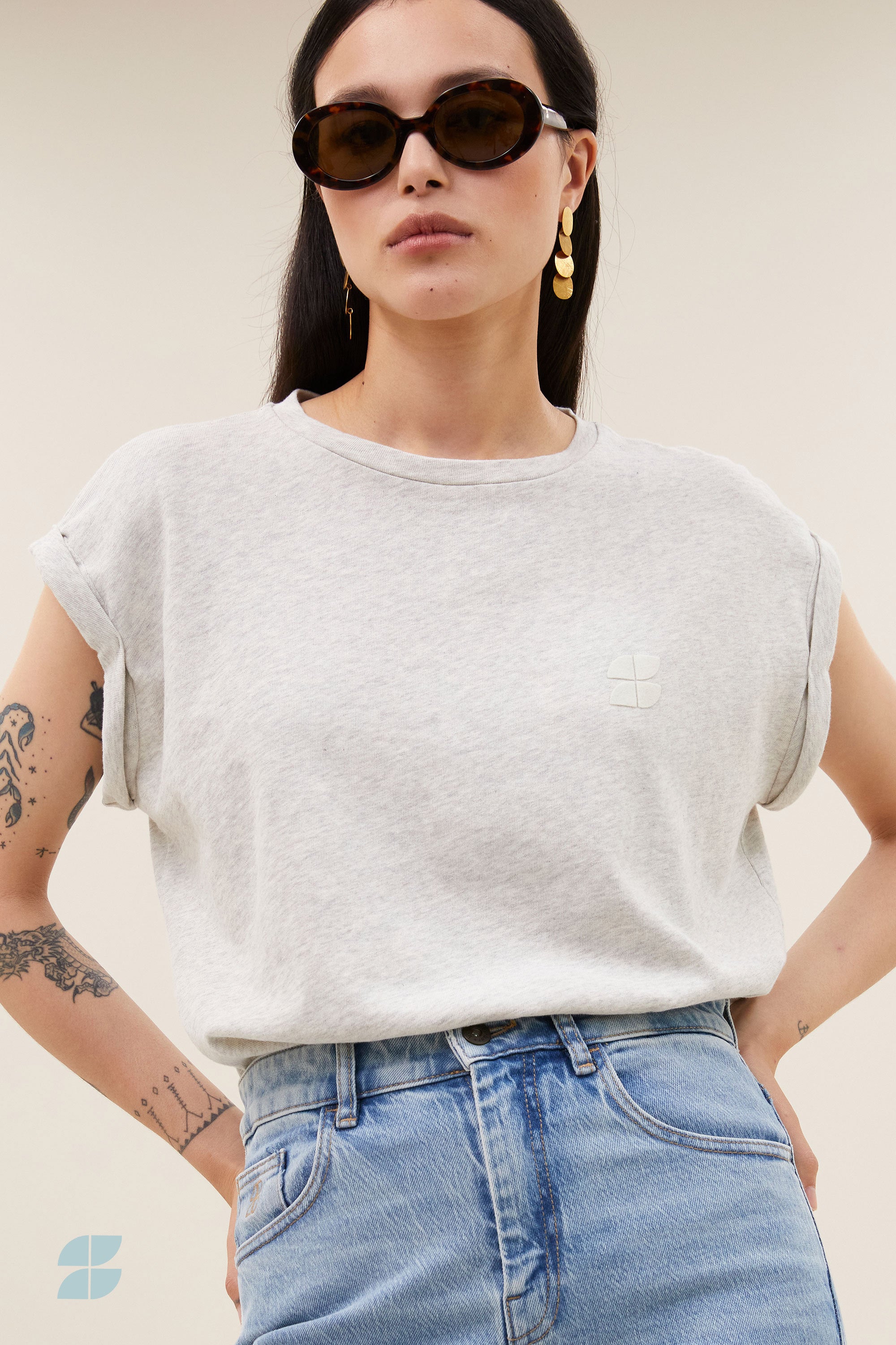 tobi flame logo top | light grey melee