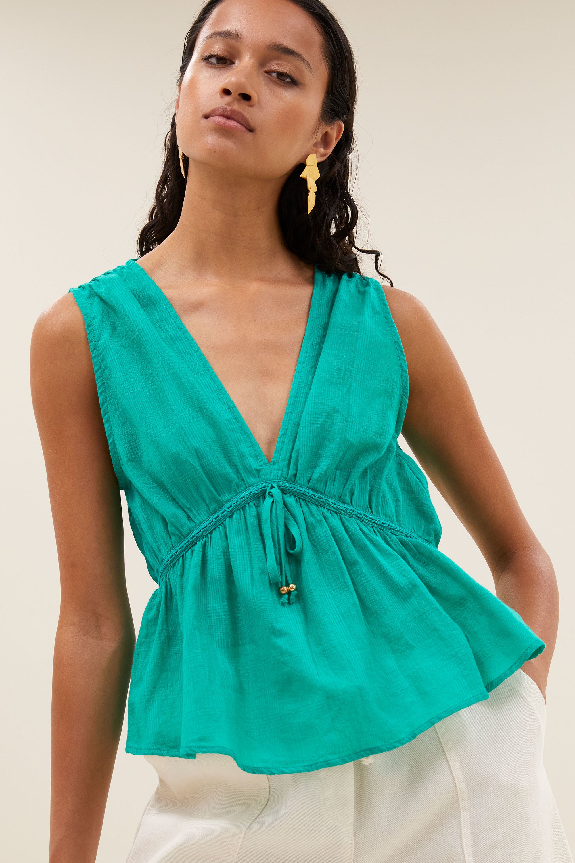 meryl dobby top | lucky green