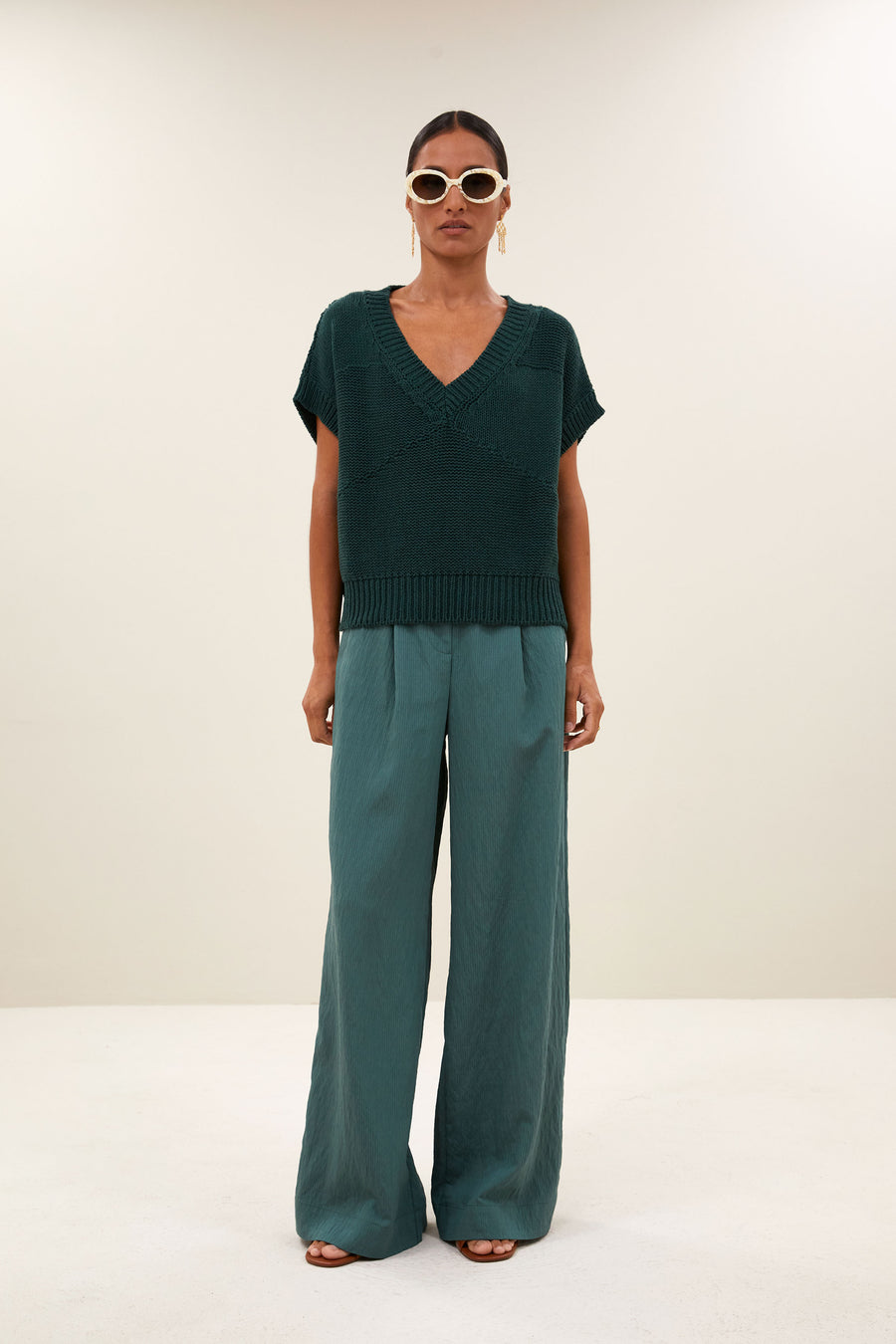 blouse-ally-blouse-off-white-by-bar-detail