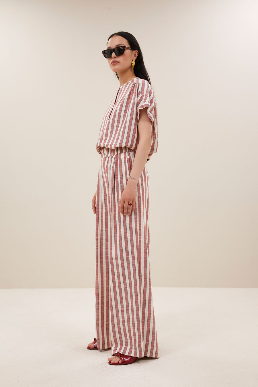 pants-benji-wide-stripe-pants-red-stripe-by-bar-vooraanzicht