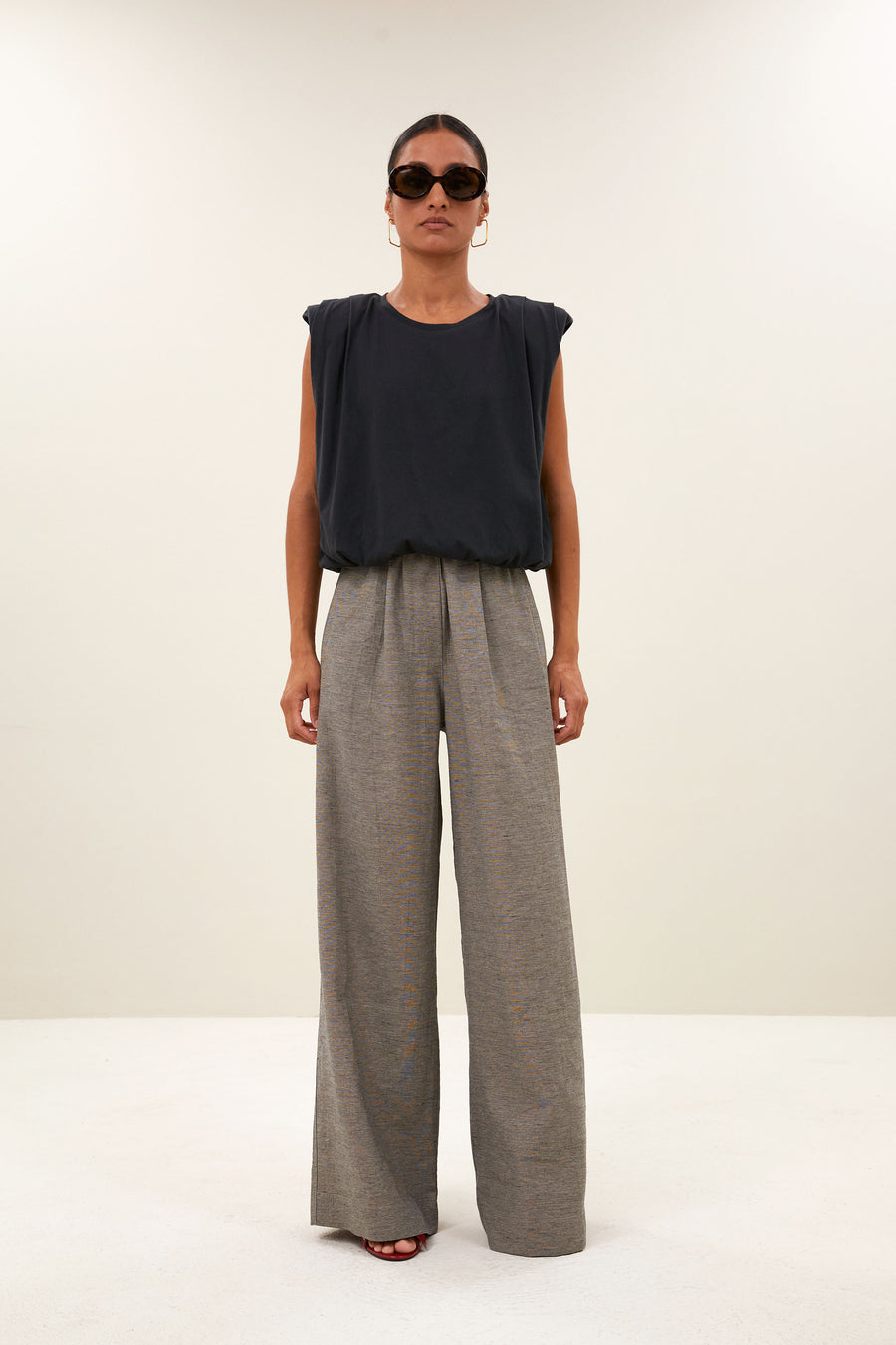 pants-benji-melange-pants-charcoal-melee-by-bar-Sfeerbeeld