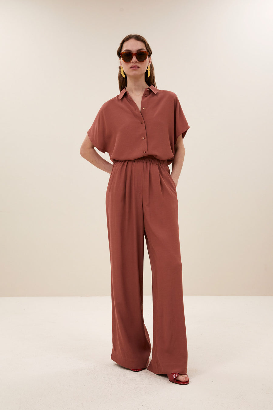 pants-benji-viscose-pants-rustic-sienna-by-bar-vooraanzicht