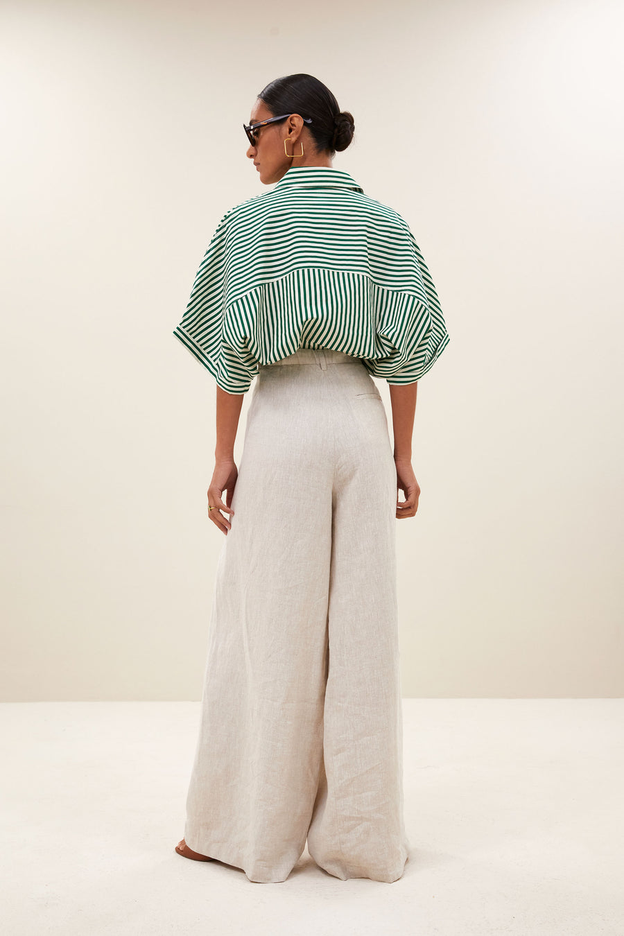 pants-sef-linen-pants-chalk-by-bar-vooraanzicht