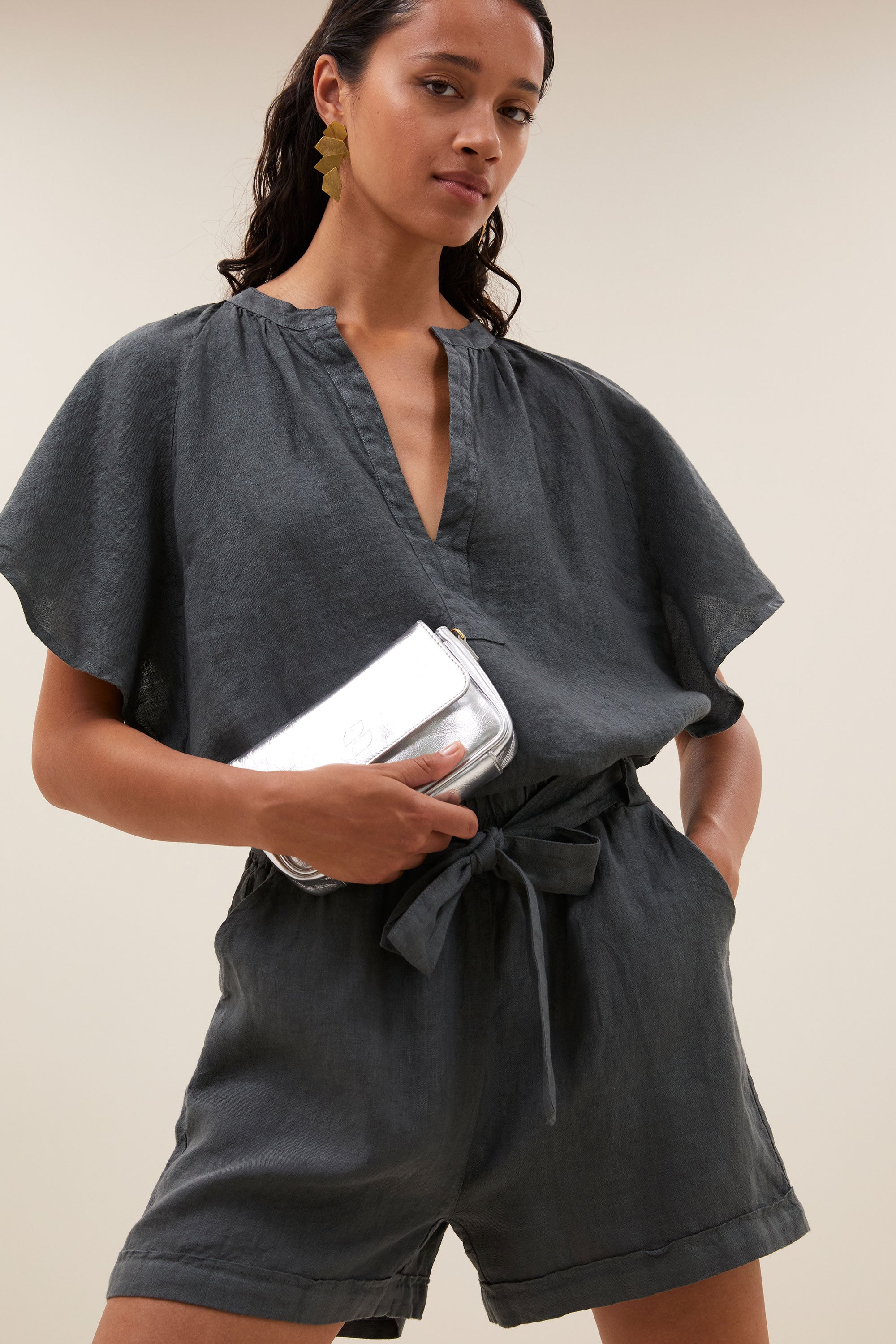 june linen shorts | charcoal