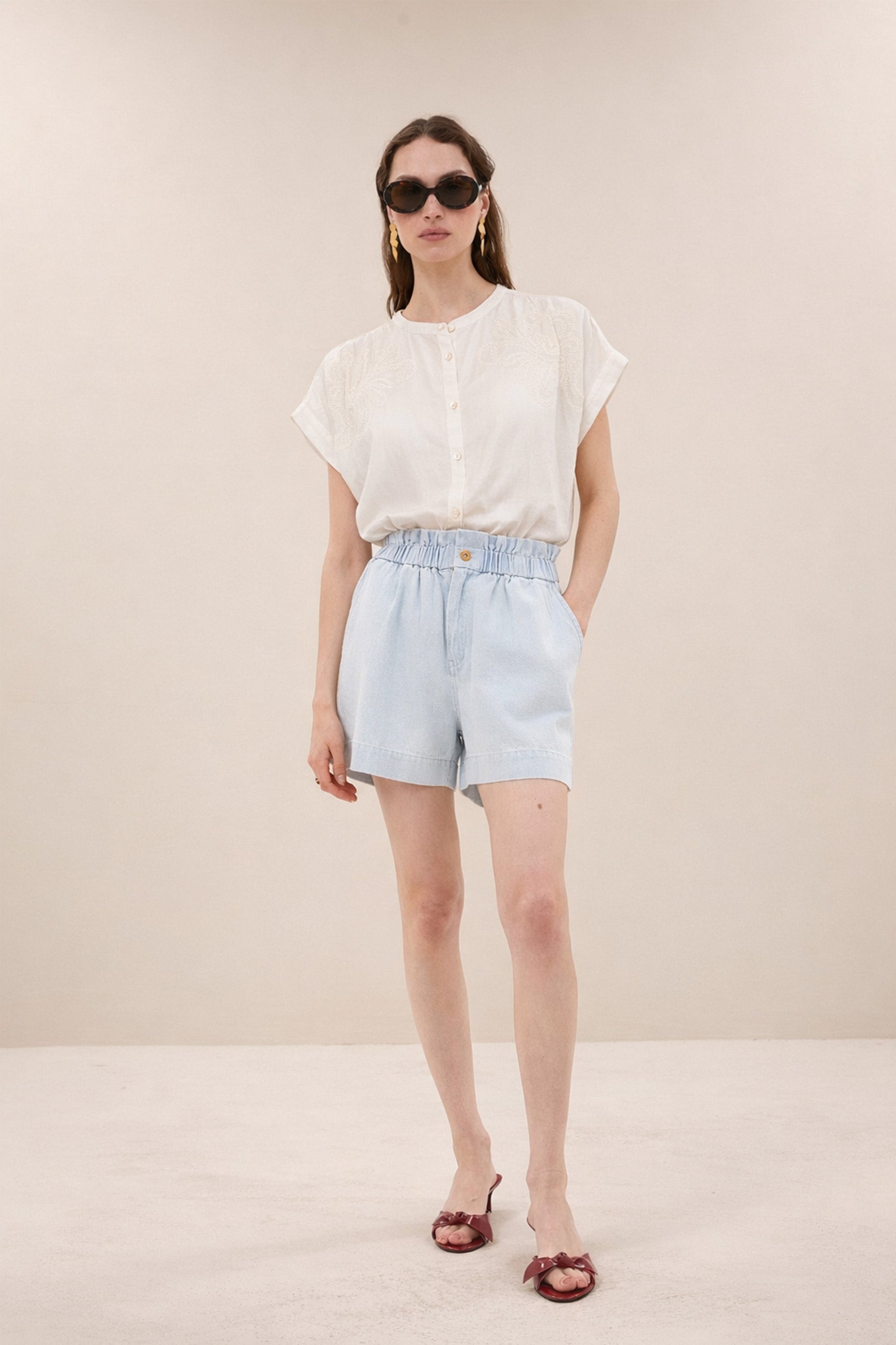 leon bleached denim short | bleached denim