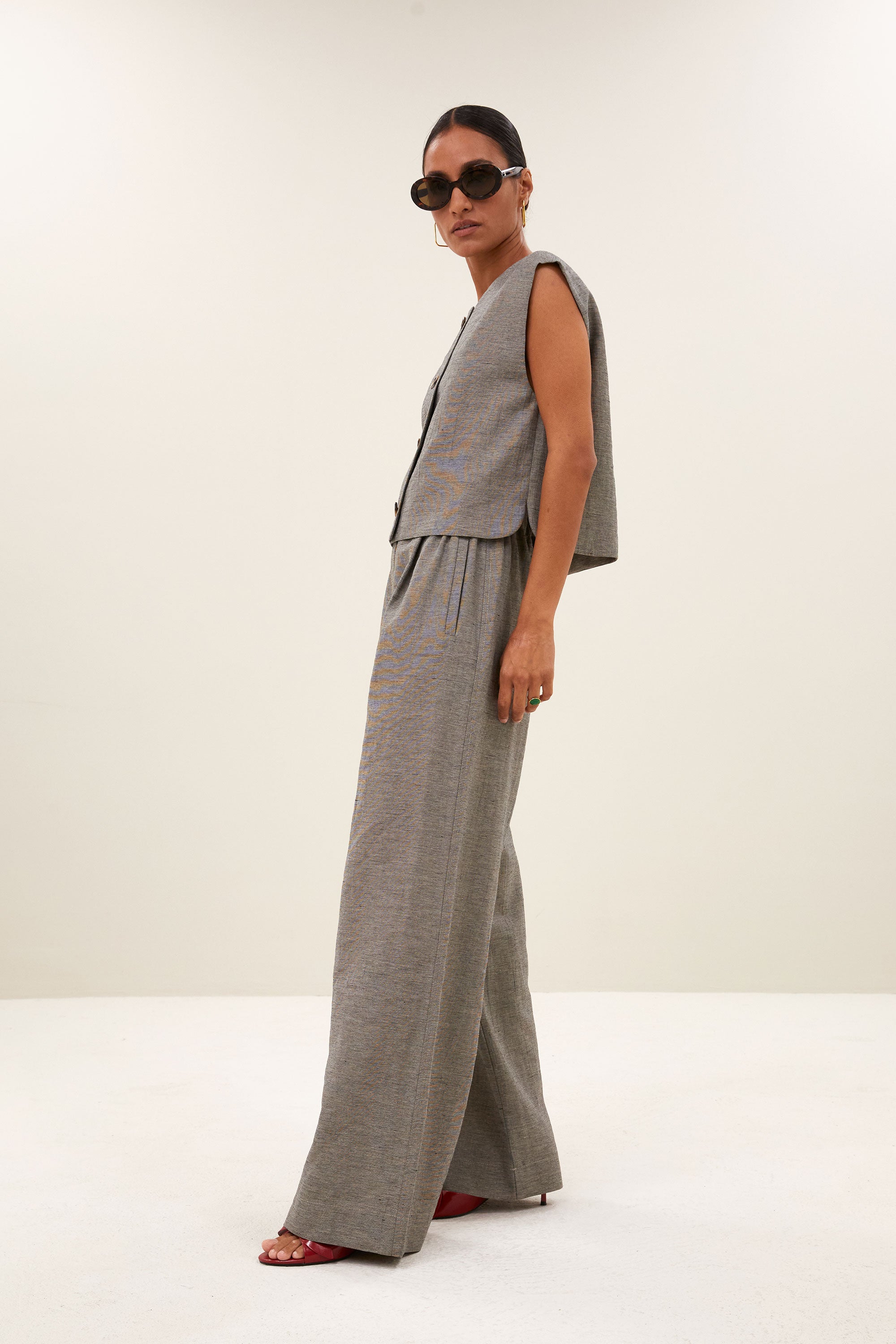 nori melange gilet | charcoal melee