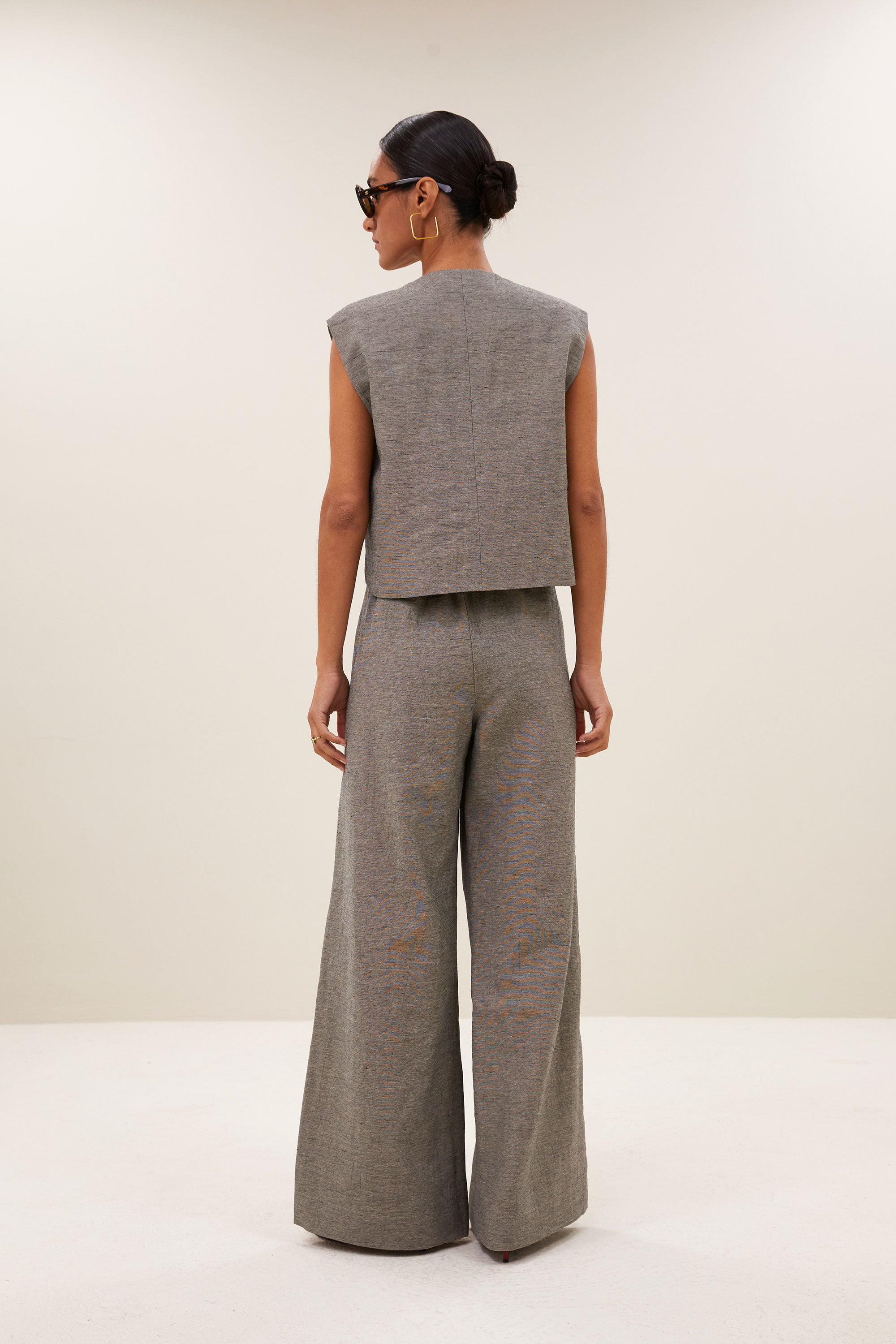 nori melange gilet | charcoal melee