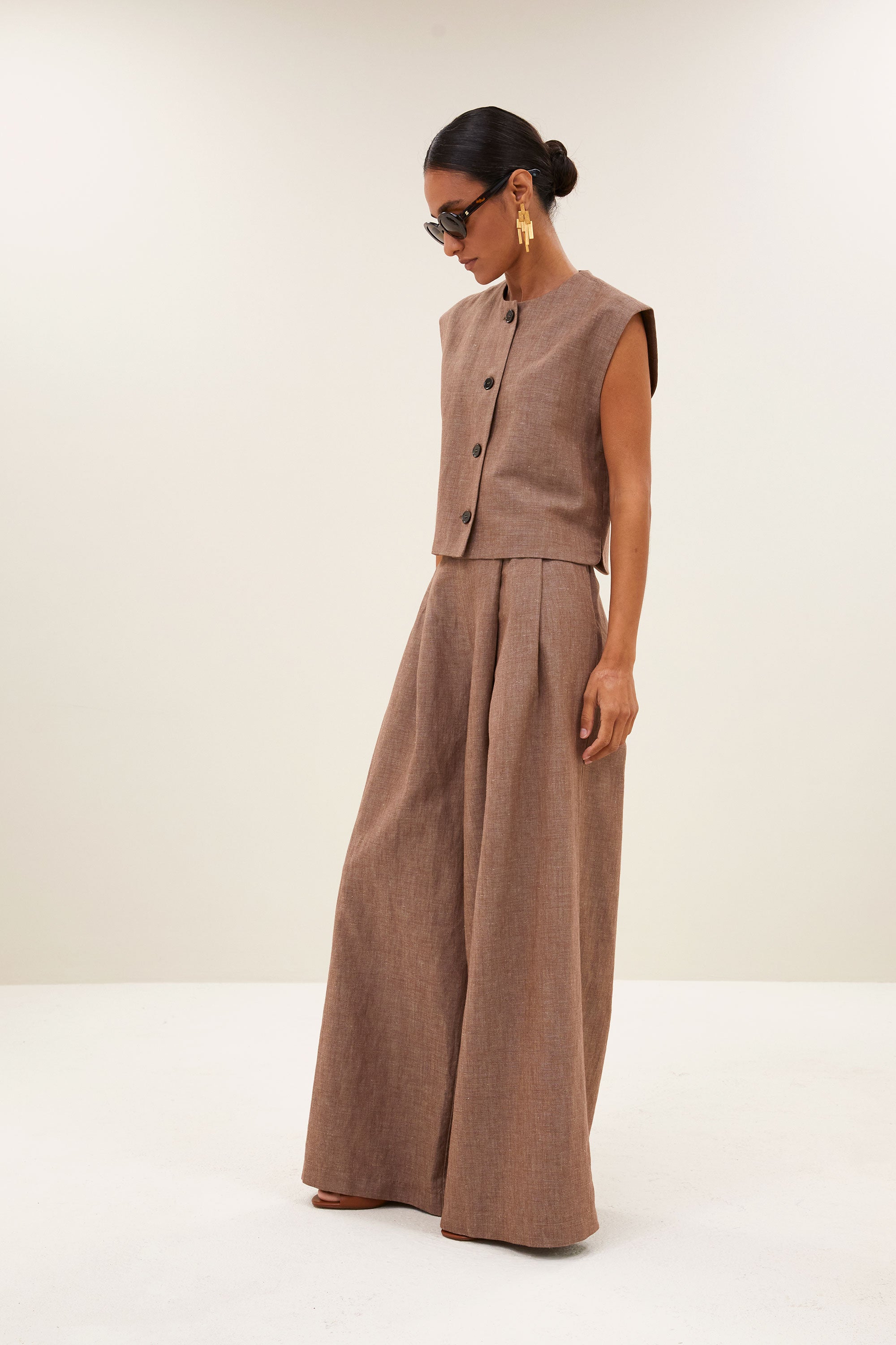 nori girone gilet | iced coffee