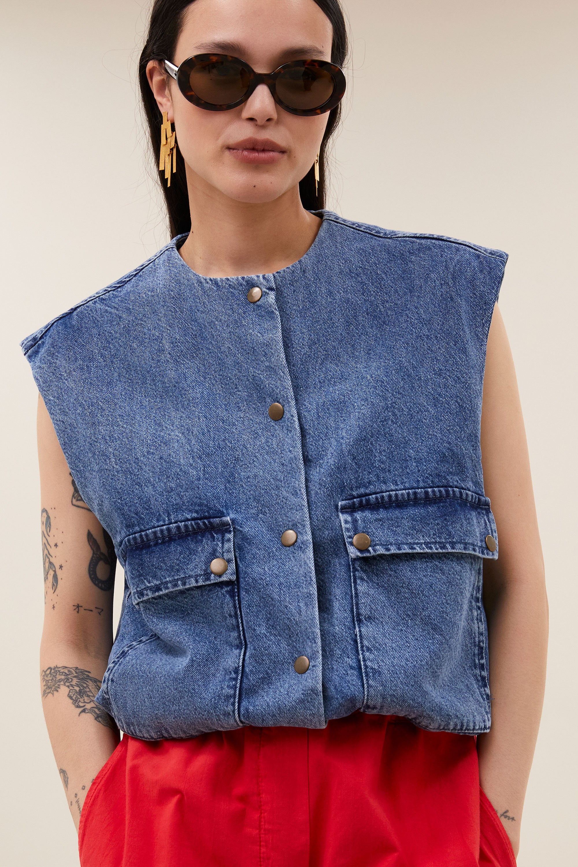 Maggie denim sleeveless jacket | mid denim