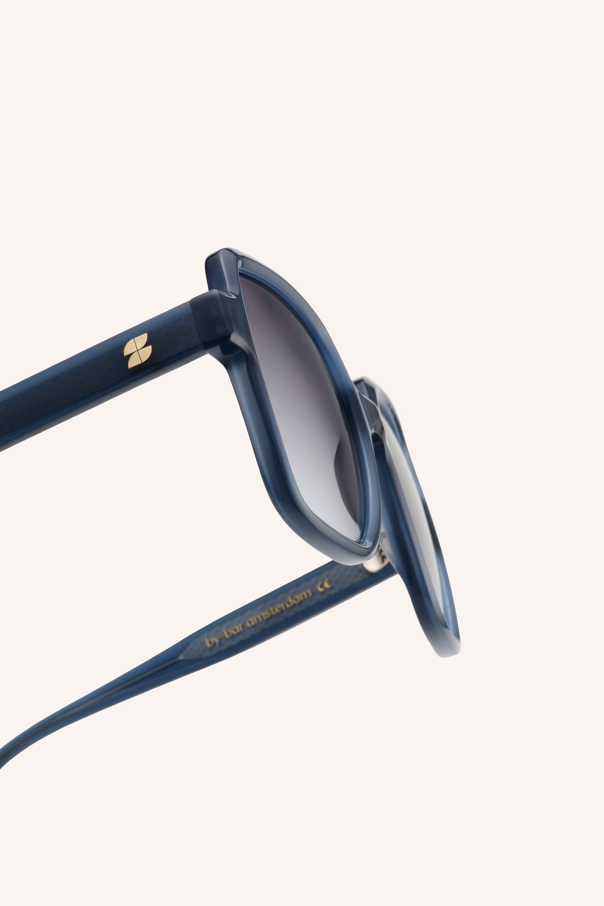 do sunglasses | ash blue