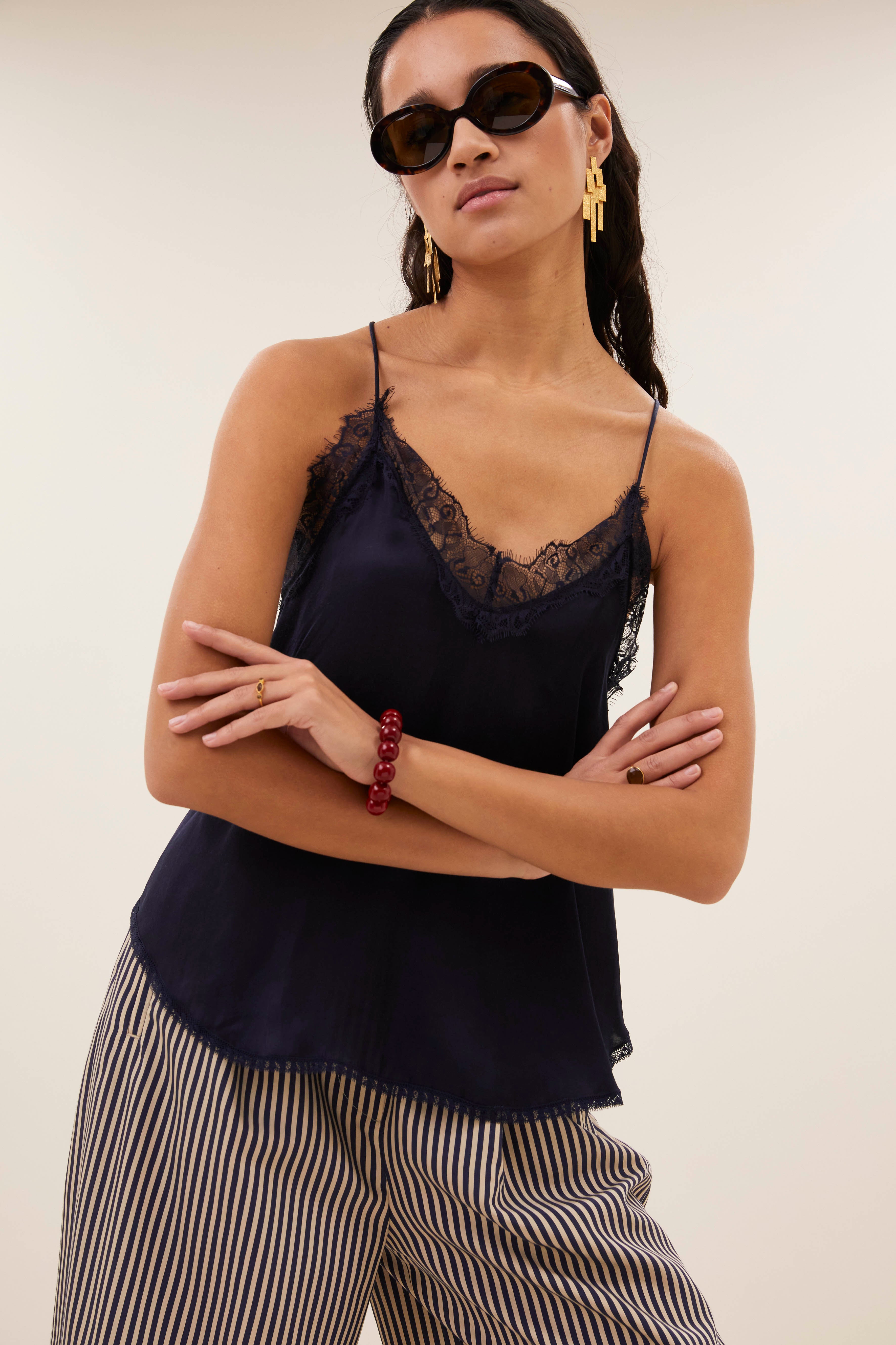 top-pia satin top captain blue-by-bar-zijaanzicht