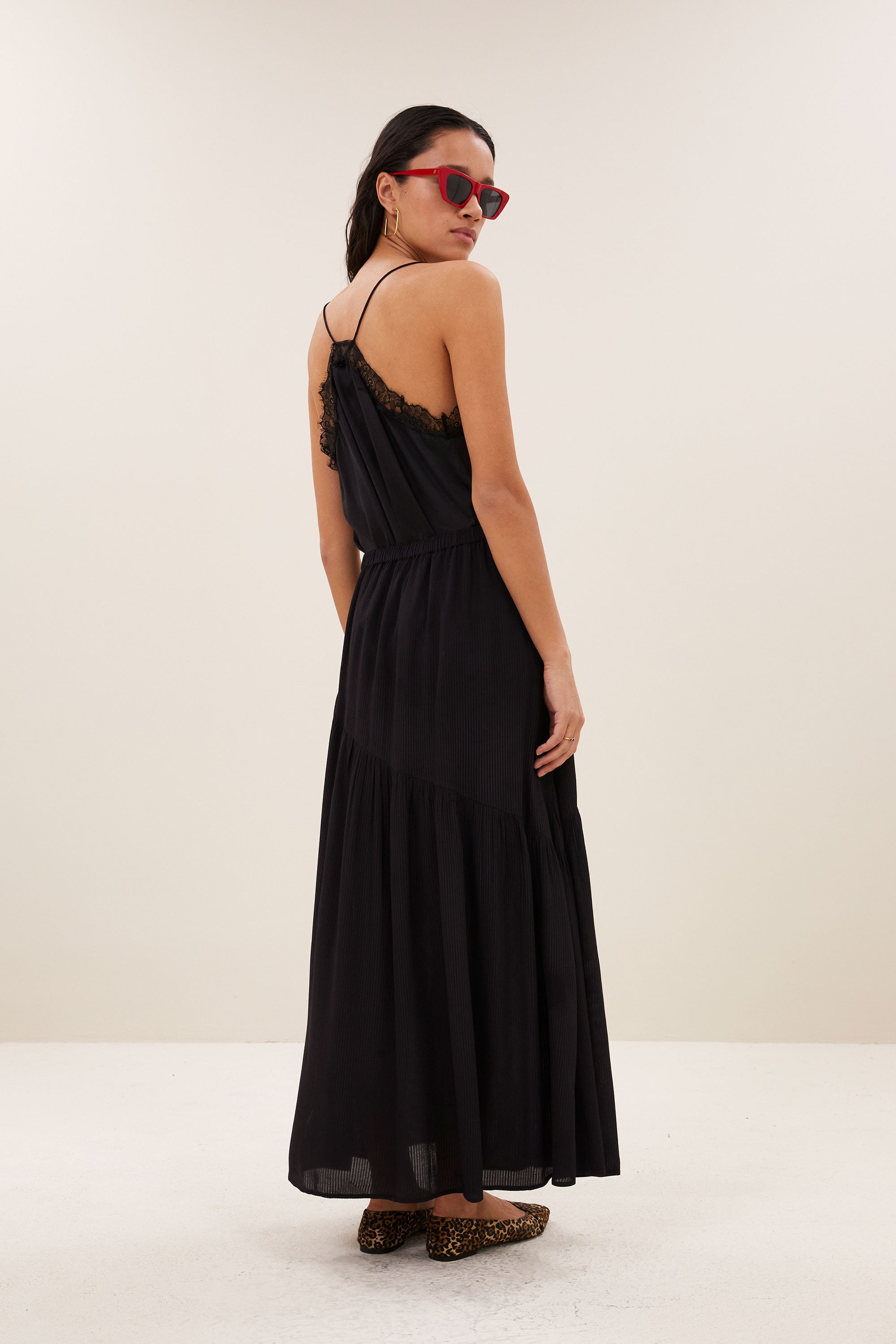 pia satin top | black