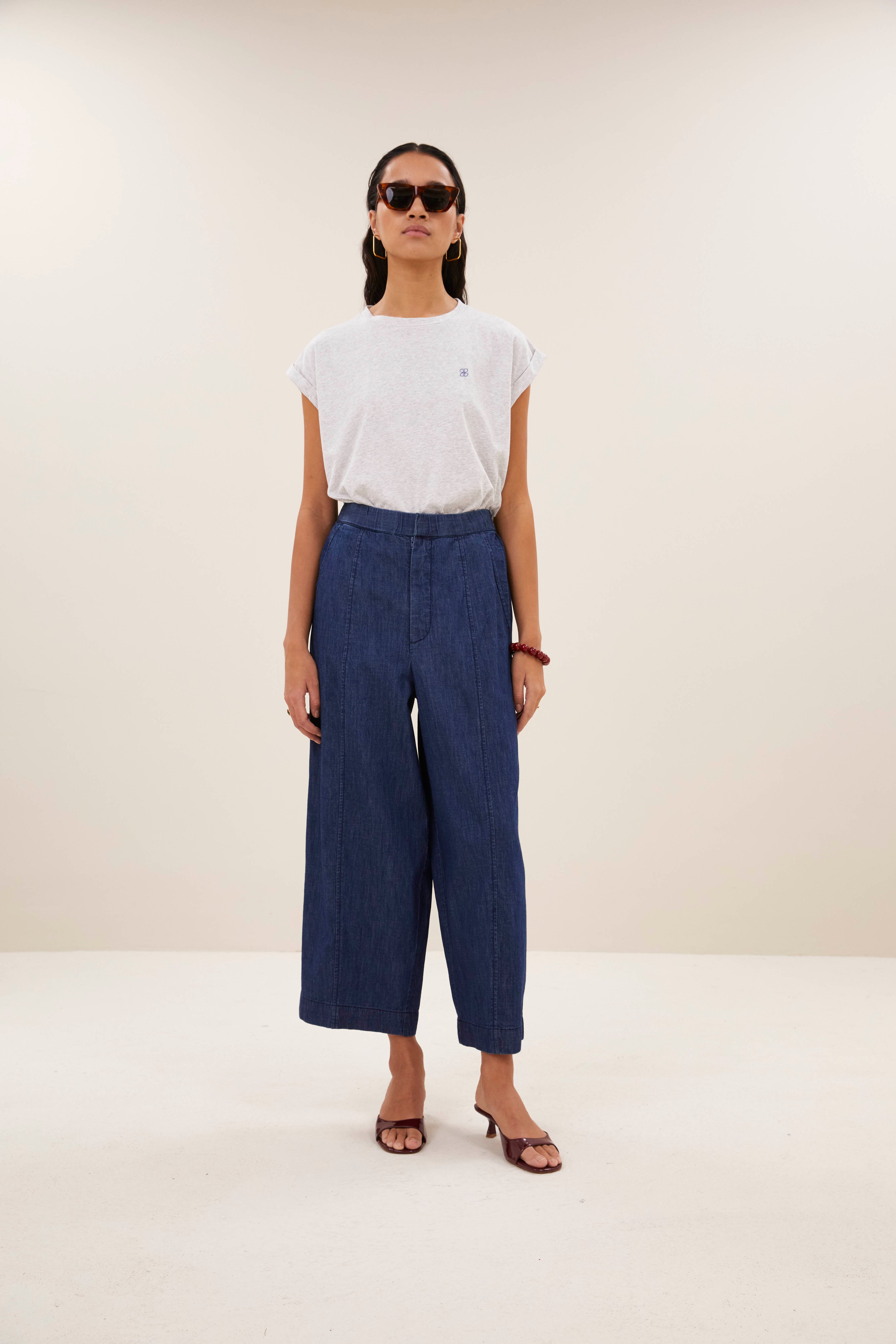 top-tobi clover top light grey melee-by-bar-sfeerbeeld