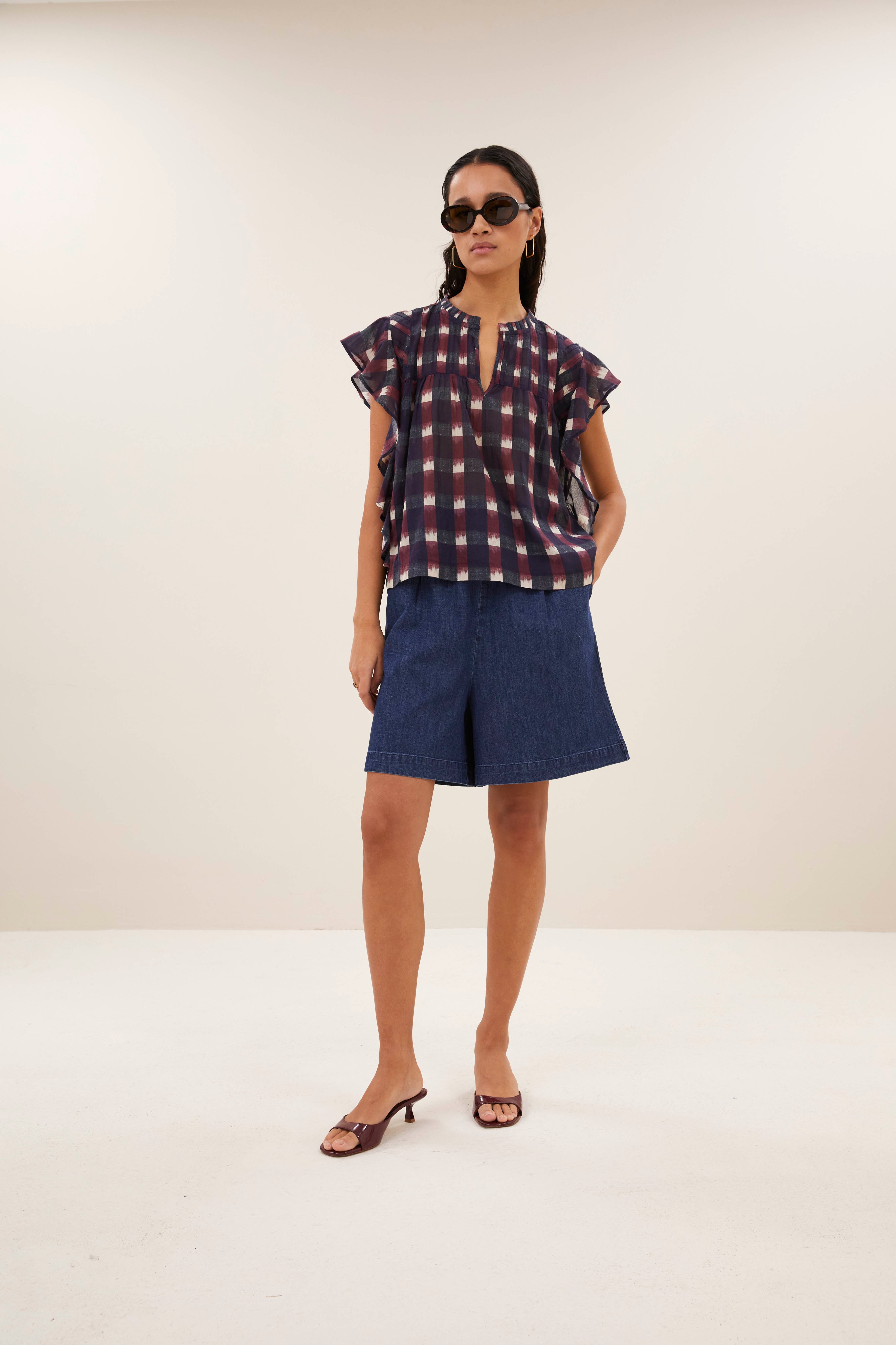 blouse-danee ikat blouse wine ikat print-by-bar-sfeerbeeld